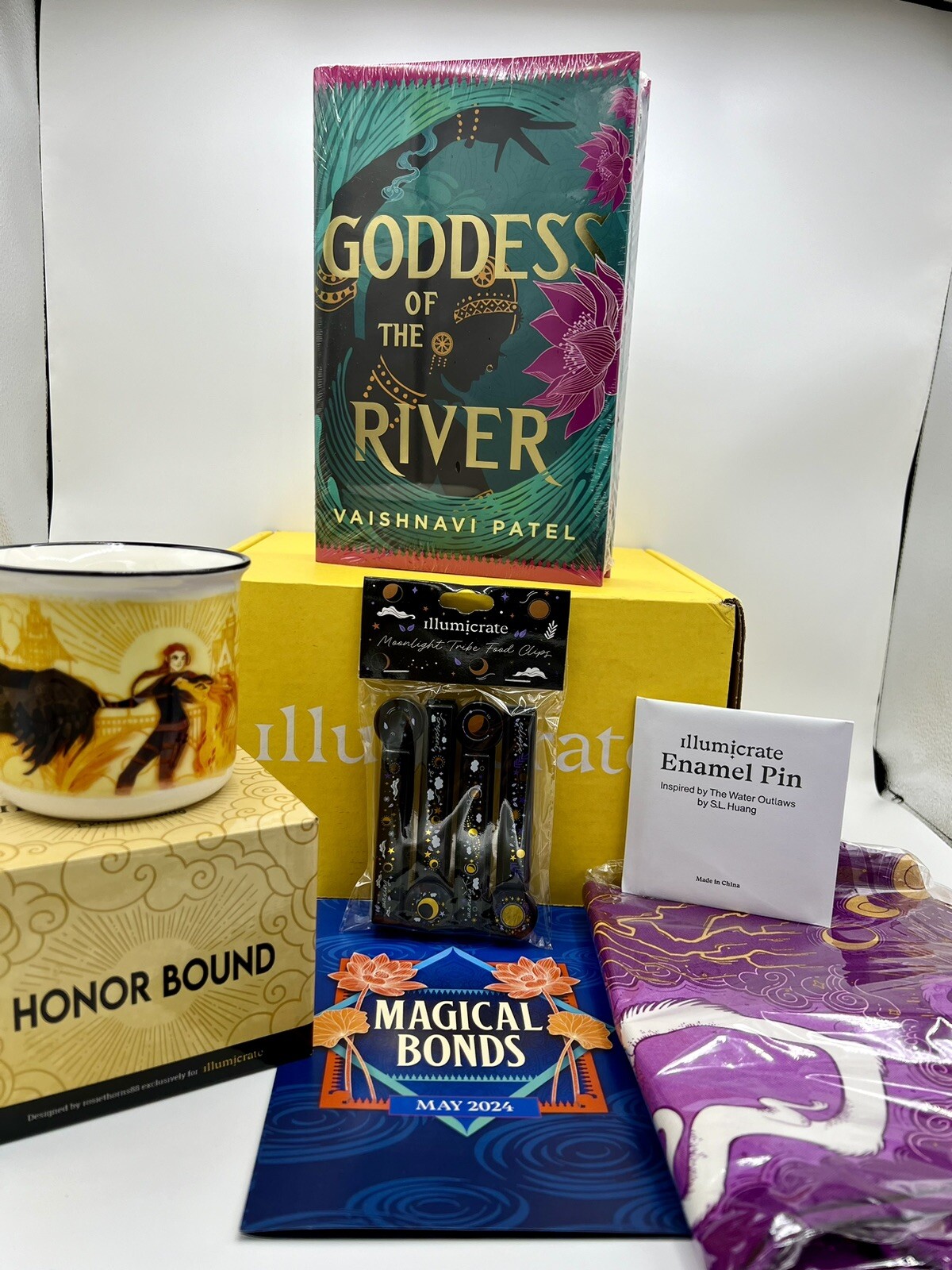 Illumicrate May 2024 – Goddess Of The River – Vaishnavi Patel – WHOLE BOX