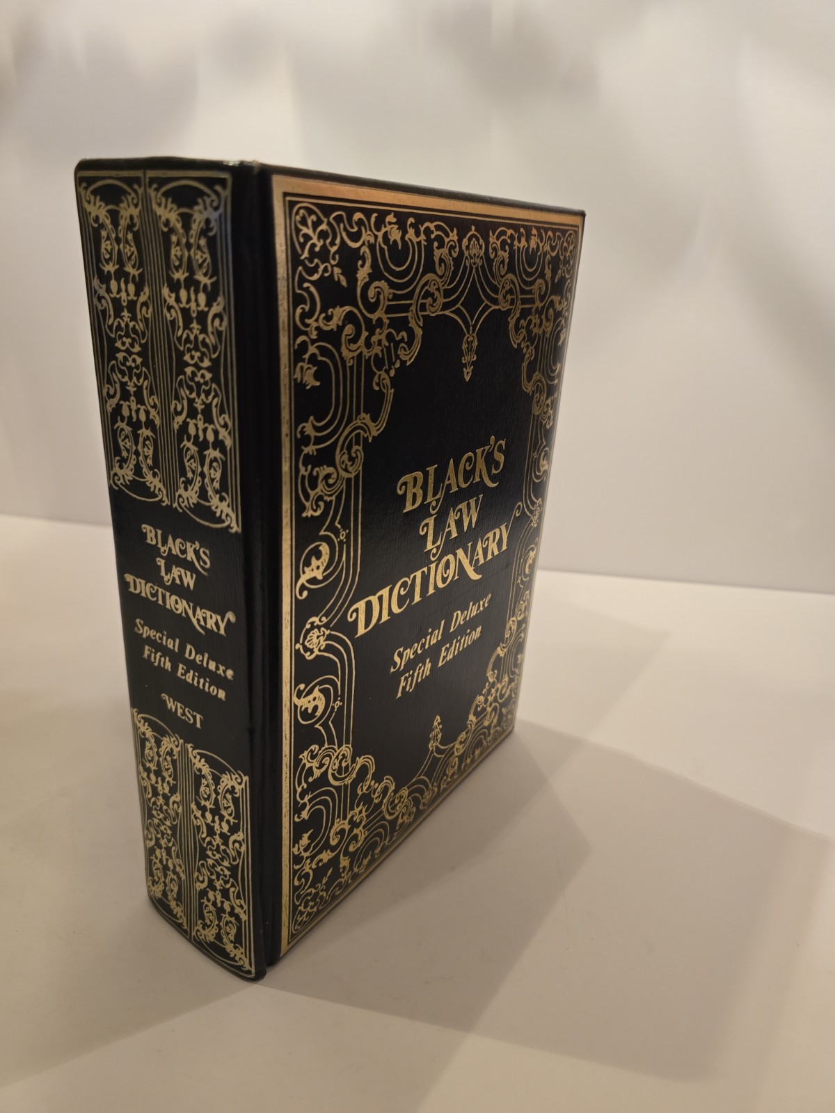 Black’s Law Dictionary Special Deluxe Fifth Edition Padded Hardcover 1979
