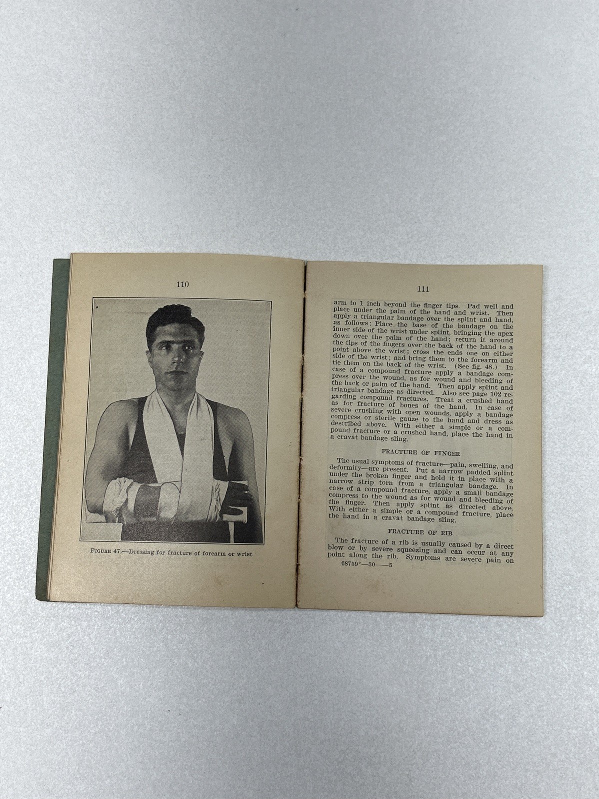 Manual of First Aid Instruction Book U.S. Dept Commerce Bureau of Mines 1930