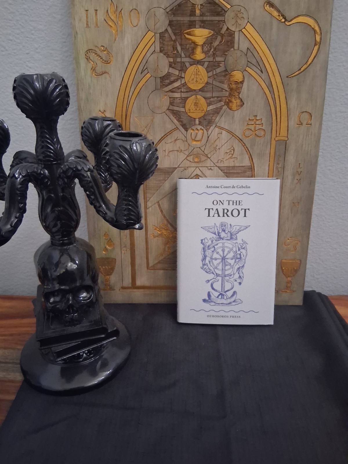On the Tarot Ouroboros Press HC Antoine Courte de Gebelin occult esoteric magick