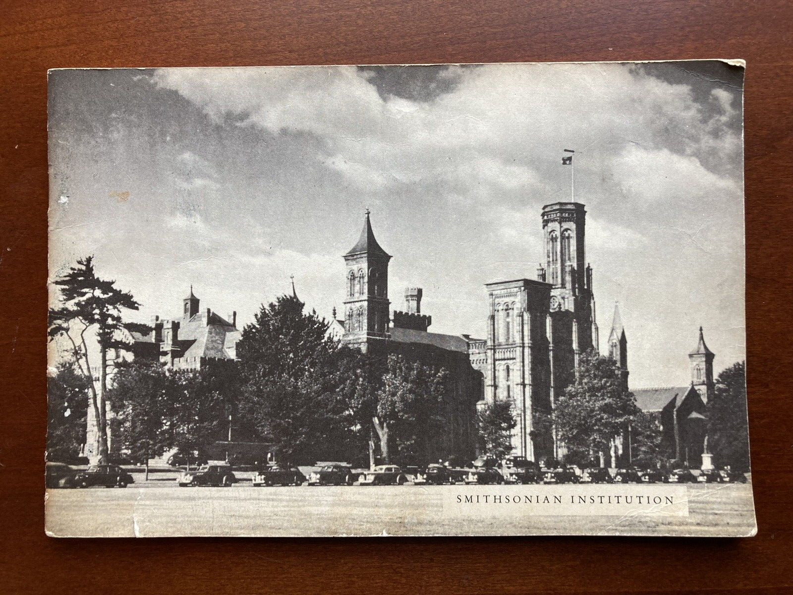 VINTAGE 1950’s Smithsonian Institution Booklet Washington DC GOOD