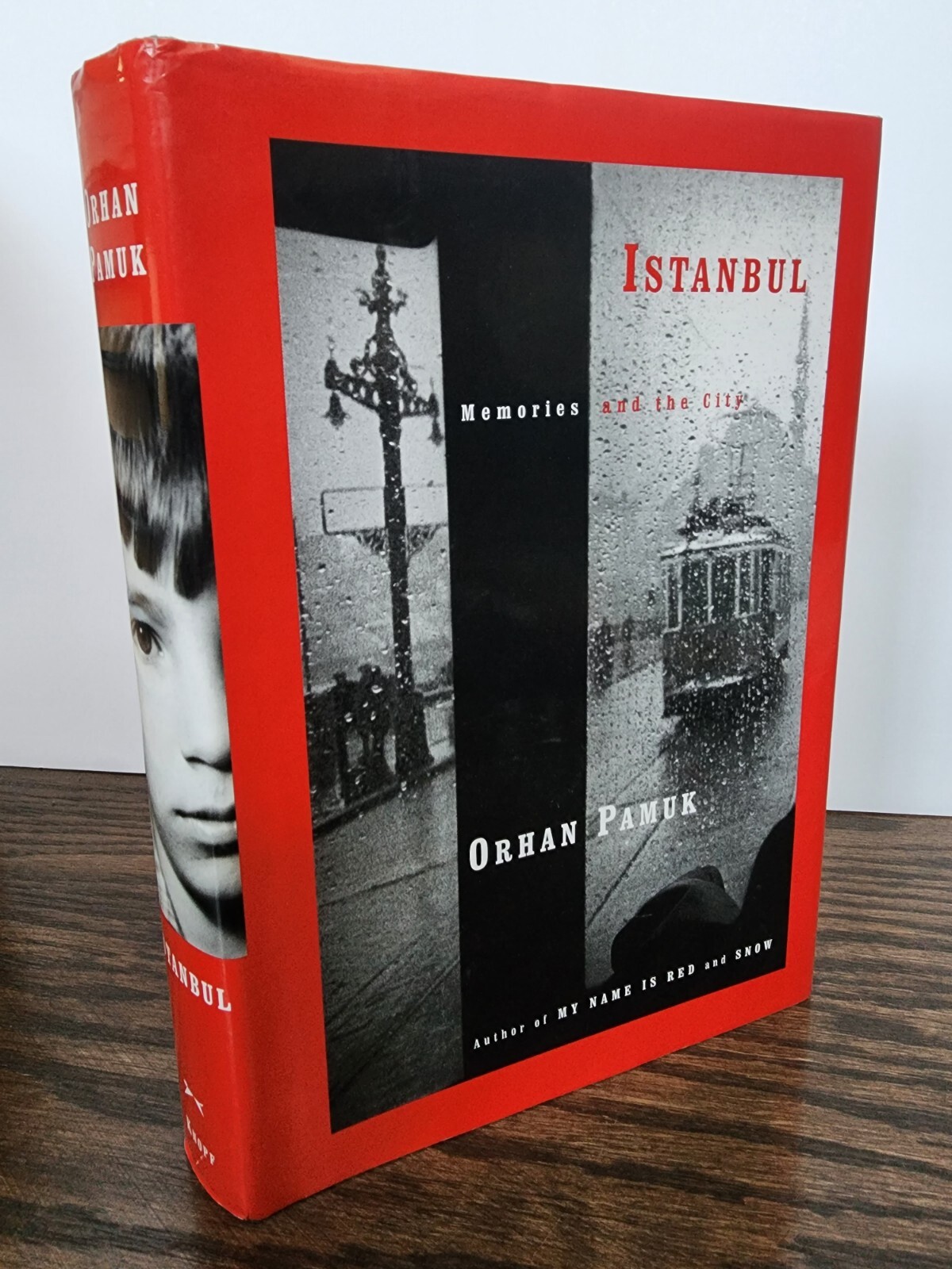 ISTANBUL Orhan Pamuk TRAVEL MEMOIR 1st Edition First Printing NOBEL PRIZE 2005