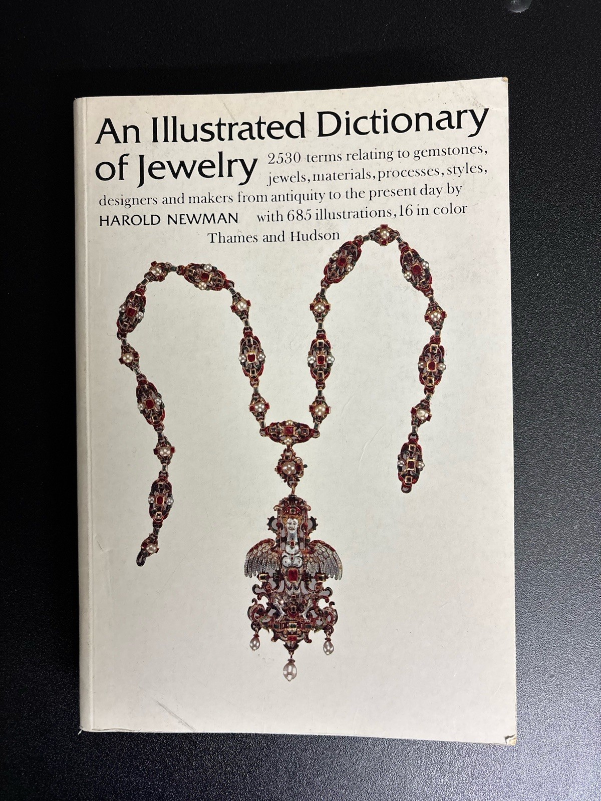 An Illustrated Dictionary Of Jewelry Harold Newman Original 1981 – EXCELLENT