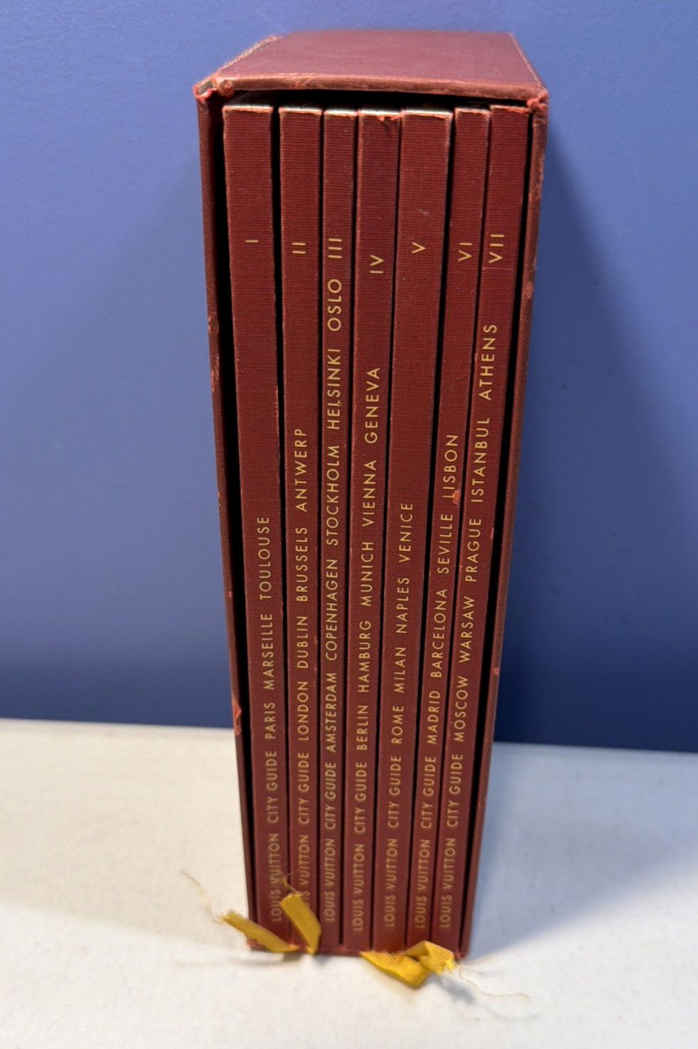 LOUIS VUITTON „European Cities Guide“ 1998 Set of 7 Books in SlipCase