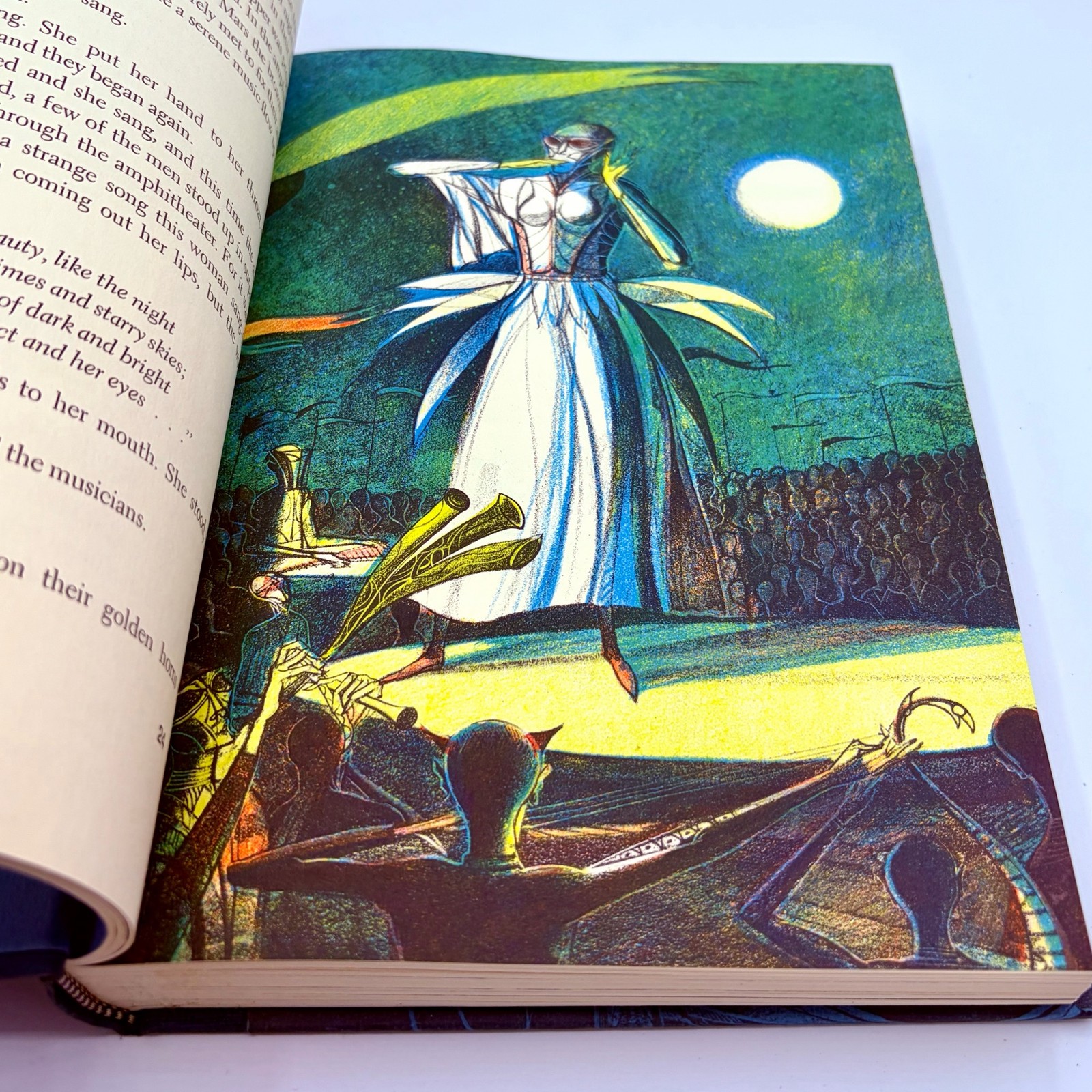 The Martian Chronicles by Ray Bradbury 1974 Heritage Slipcase Illustrated VG