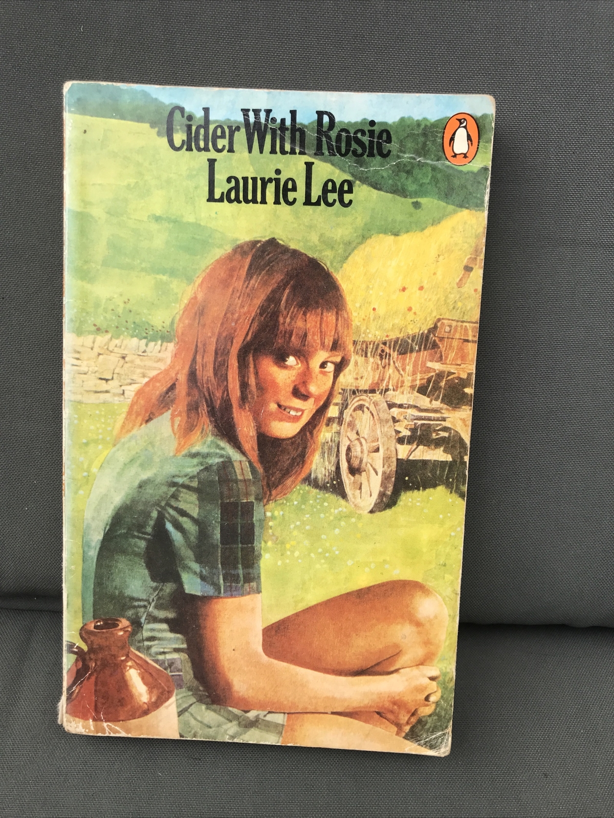 CIDER WITH ROSIE- LAURIE LEE – PENGUIN 1973 PB ROGER COLEMAN COVER
