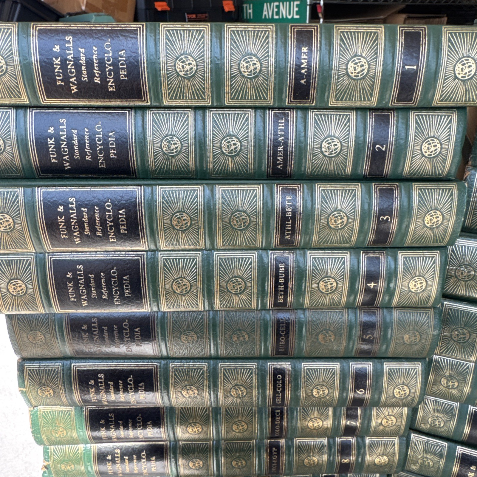 Funk & Wagnalls Standard Reference Encyclopedia Complete 1-25 (1959-1960)