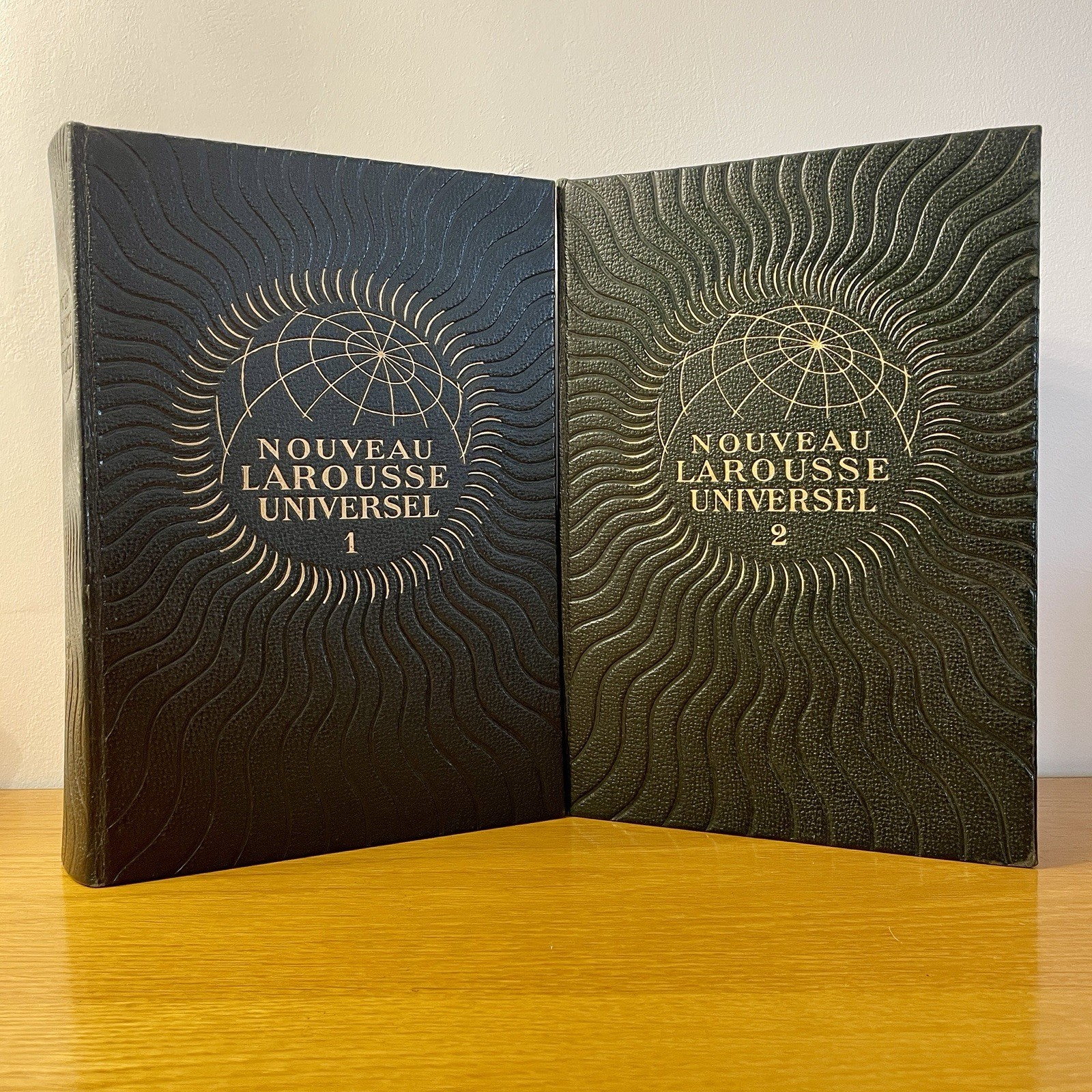 NEW UNIVERSAL LAROUSSE (1948) – 2 VOLUMES – LUXURY EDITION – AGED LEATHER