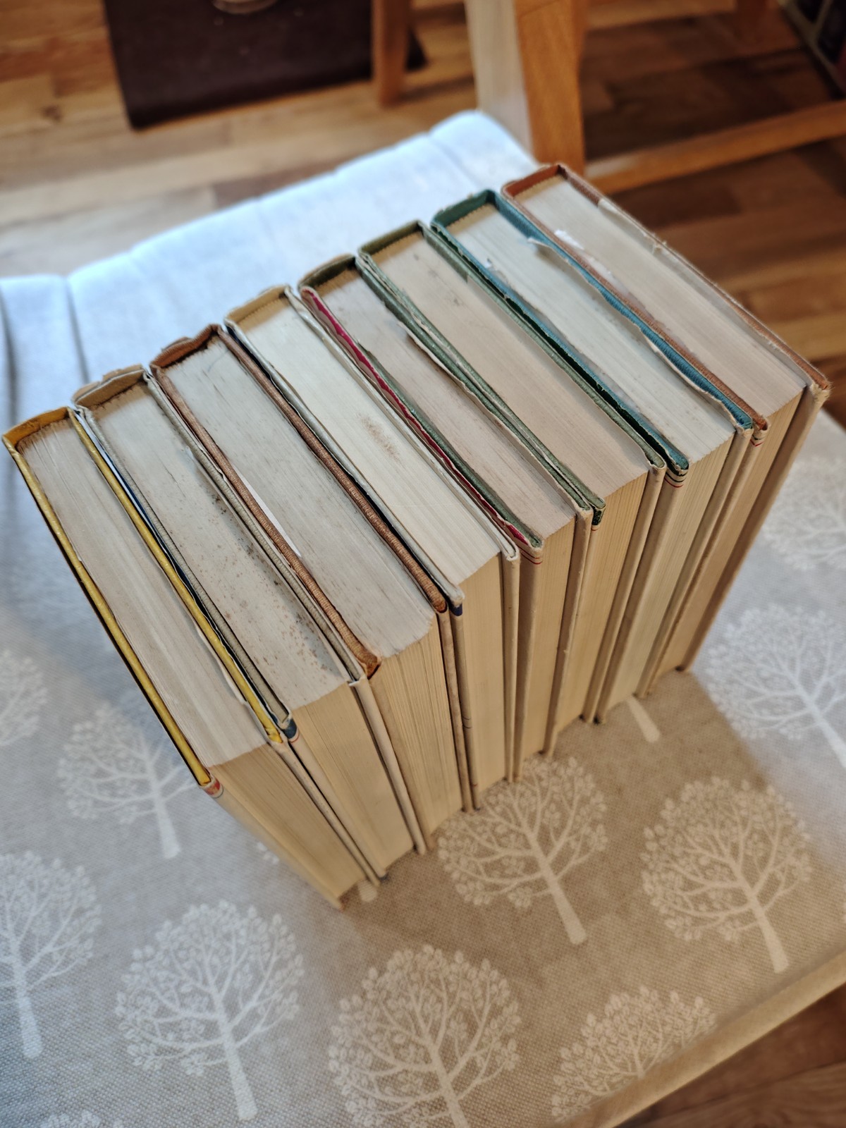 8 x The Observer’s Book of # 2, 3, 4, 5, 19, 20, 21, 38, all with dust covers.