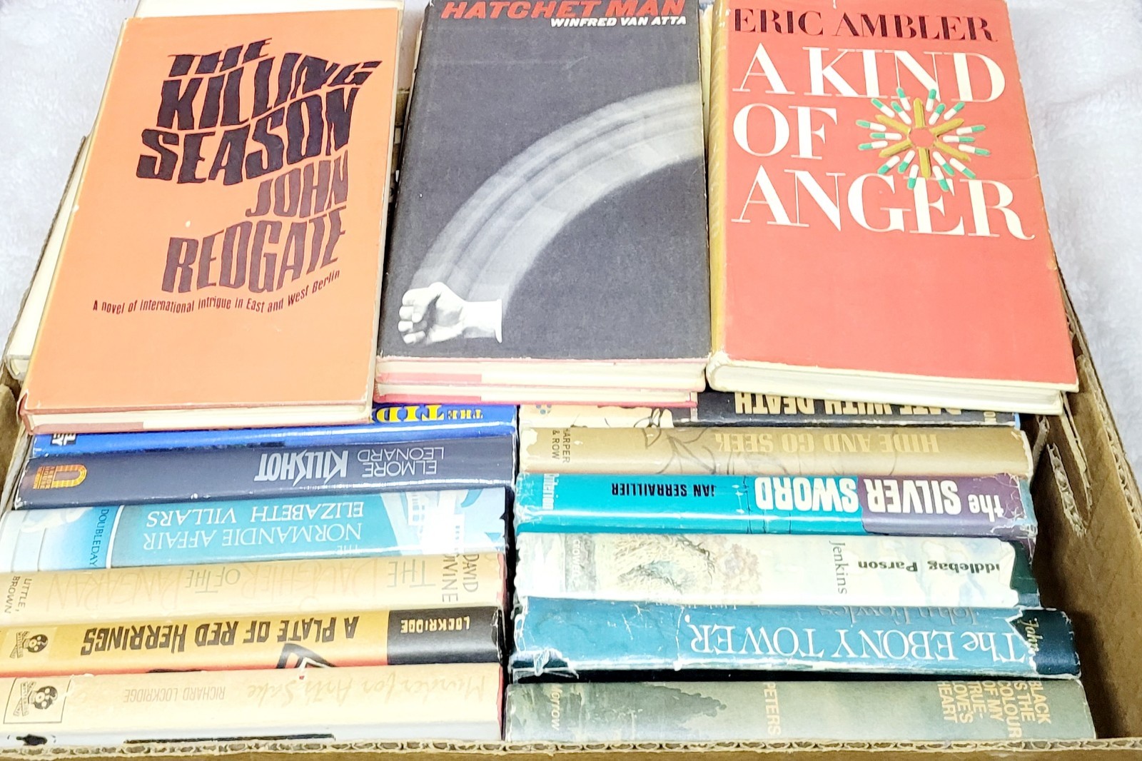 5 Great Vintage Suspense Mystery Thriller Hardcover Books You’ve Never Heard Of