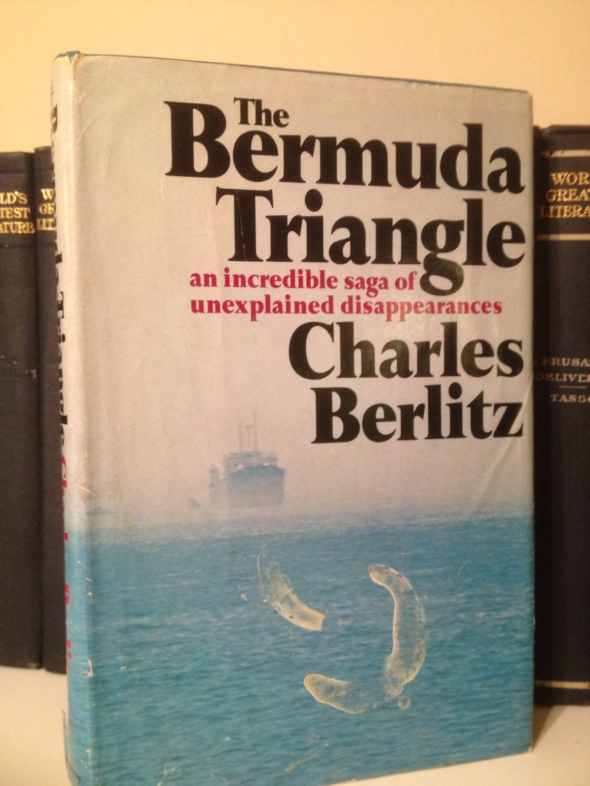 1974 The Bermuda Triangle By Charles Berlitz Unexplained Disappearances Bizarre