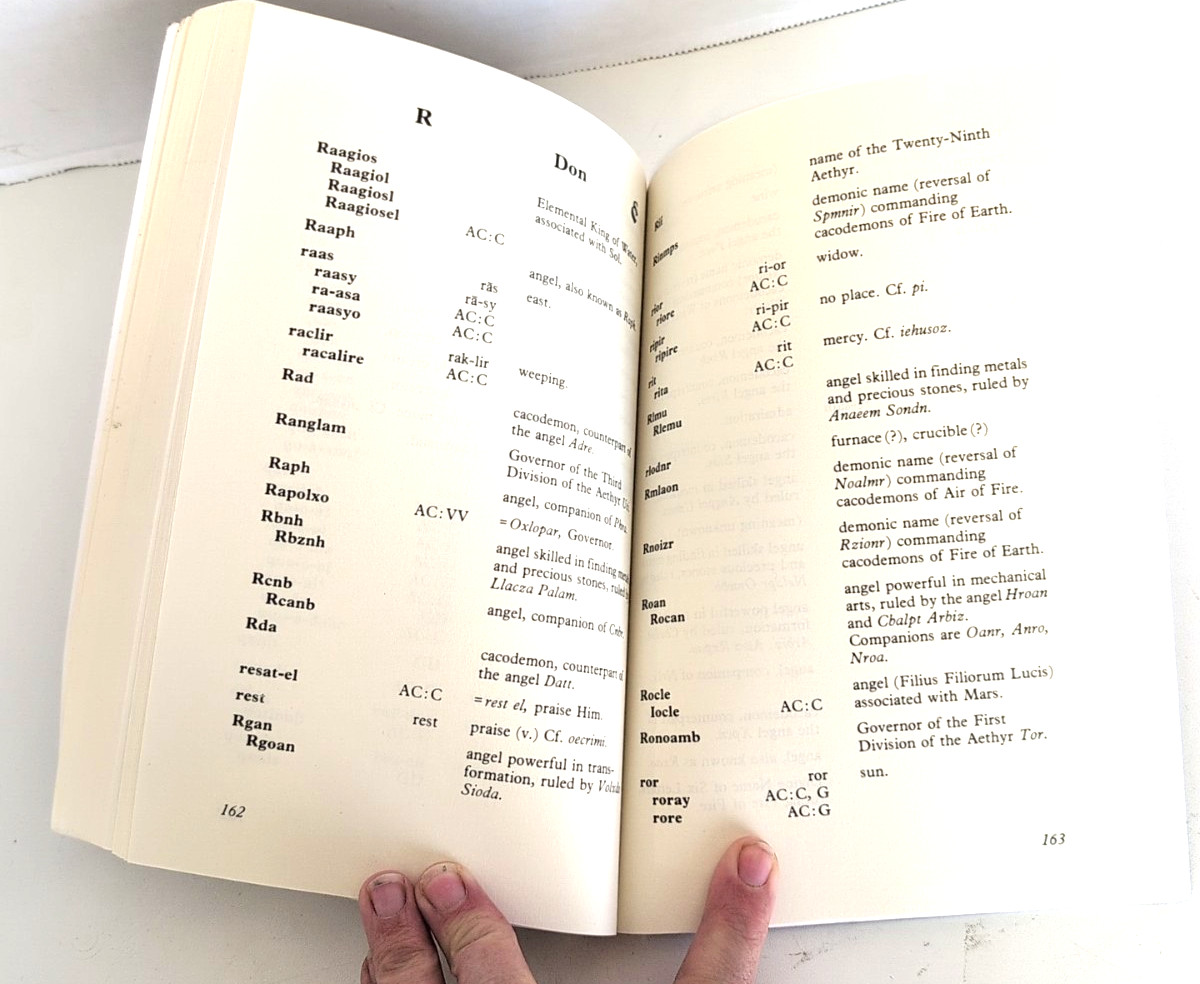 The Complete Enochian Dictionary – Donald C. Laycock JOHN DEE OCCULT ANGEL MAGIC