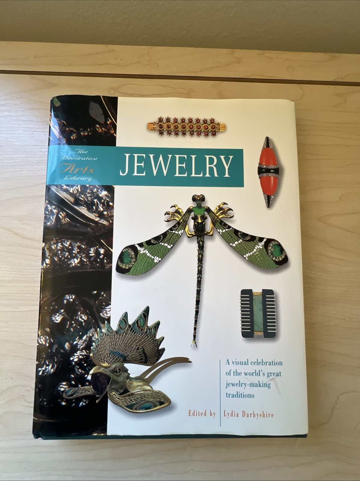 Jewelry The Decorative Arts Library Lydia Darbyshire Hardcover Illustrated Book