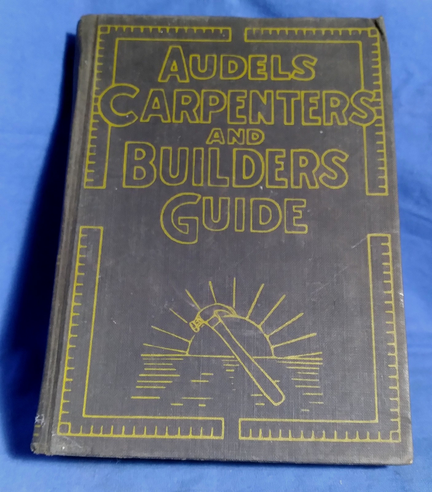 AUDELS CARPENTERS AND BUILDERS GUIDE #4 Graham Emery 1951 HC Illustrated