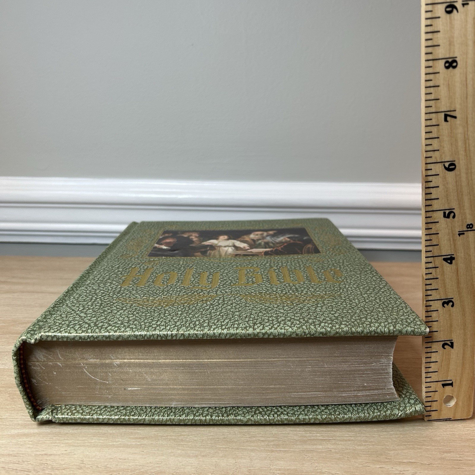 Vintage Holy Bible Heirloom Edition 1978-79 NAB Hardcover Red Letter Illustrated