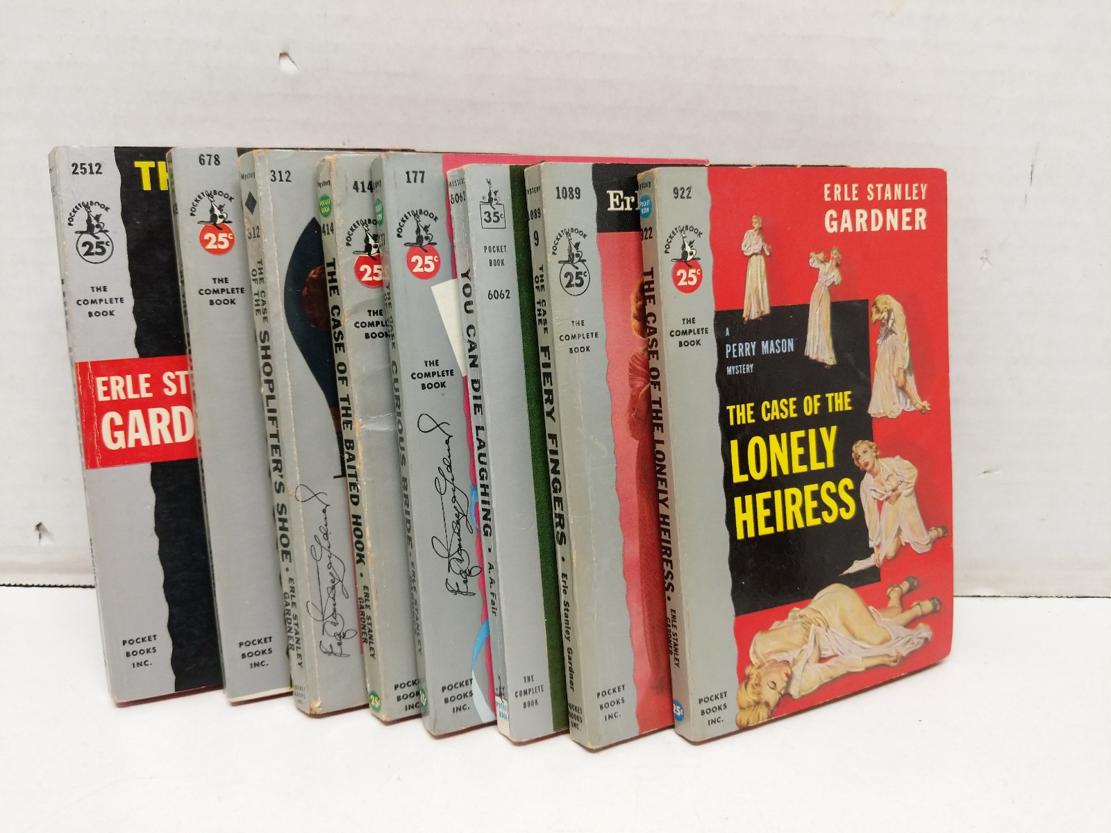 Lot of 8 Vtg Earl Stanley Gardner Perry Mason Paperback Pocket Books 1960s