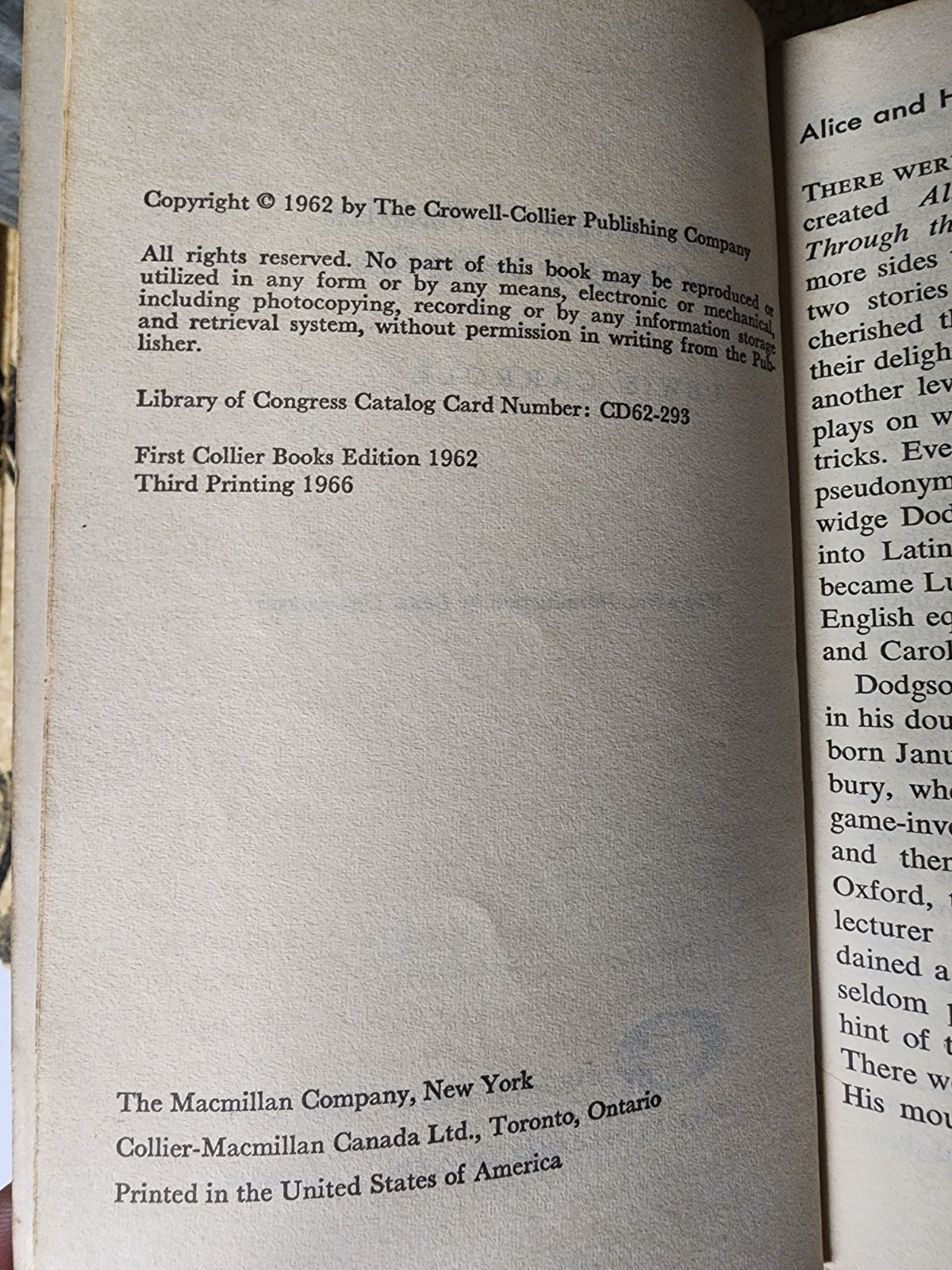 Alice’s Adventures in Wonderland Through the Looking Glass Lewis Carroll 1966