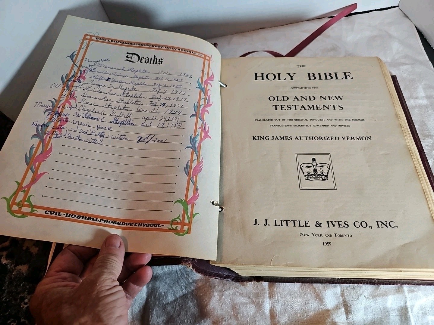 HOLY BIBLE King James Version KJV J. J. Little & Ives Co. 1959 Large Print HC