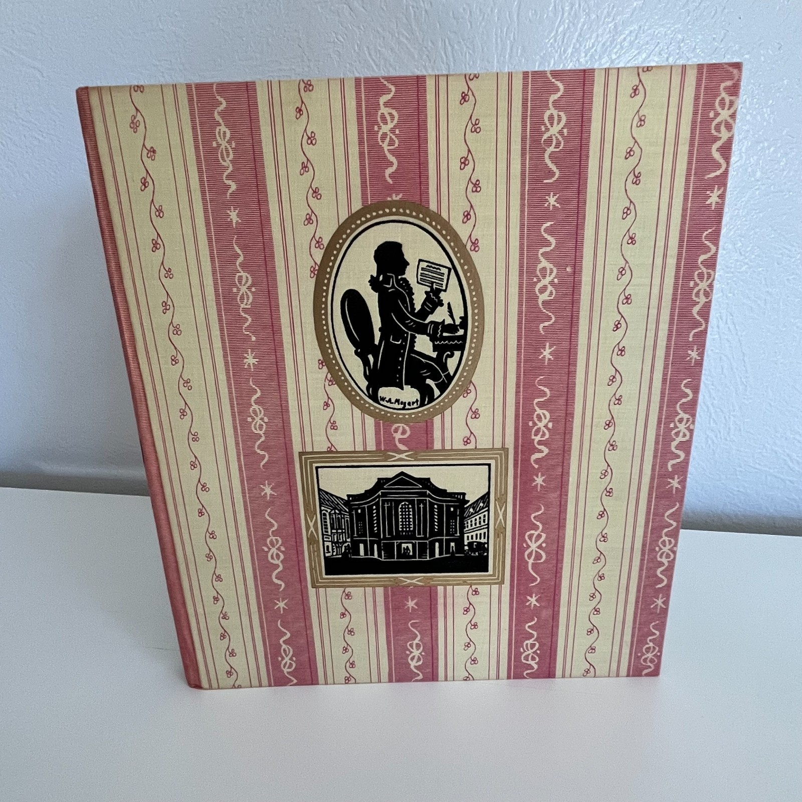 Vintage Hardcover w/Jacket & Box Mozart and Prague by Alexander Buchner Et al.