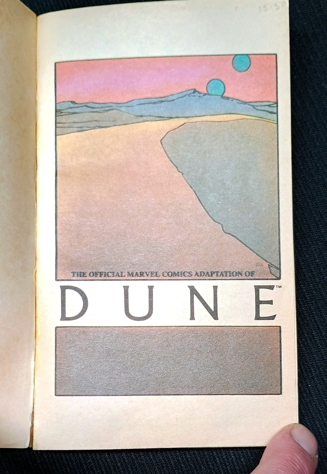Vintage paperback MARVEL COMICS PRESENTS DUNE comic book film 1984 SIENKIEWICZ