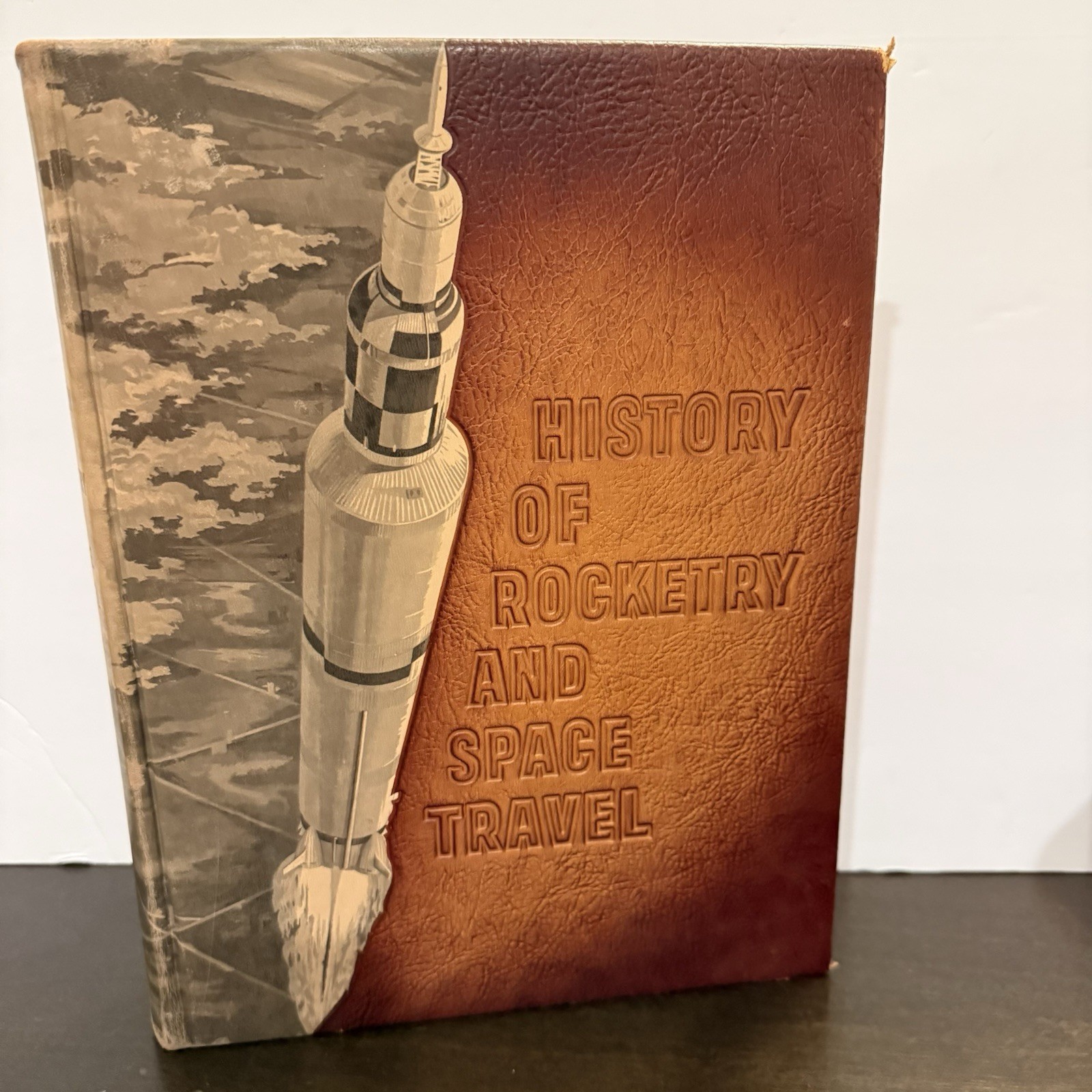 History of Rocketry and Space Travel Von Braun 1966 Leather Book 1st Edition