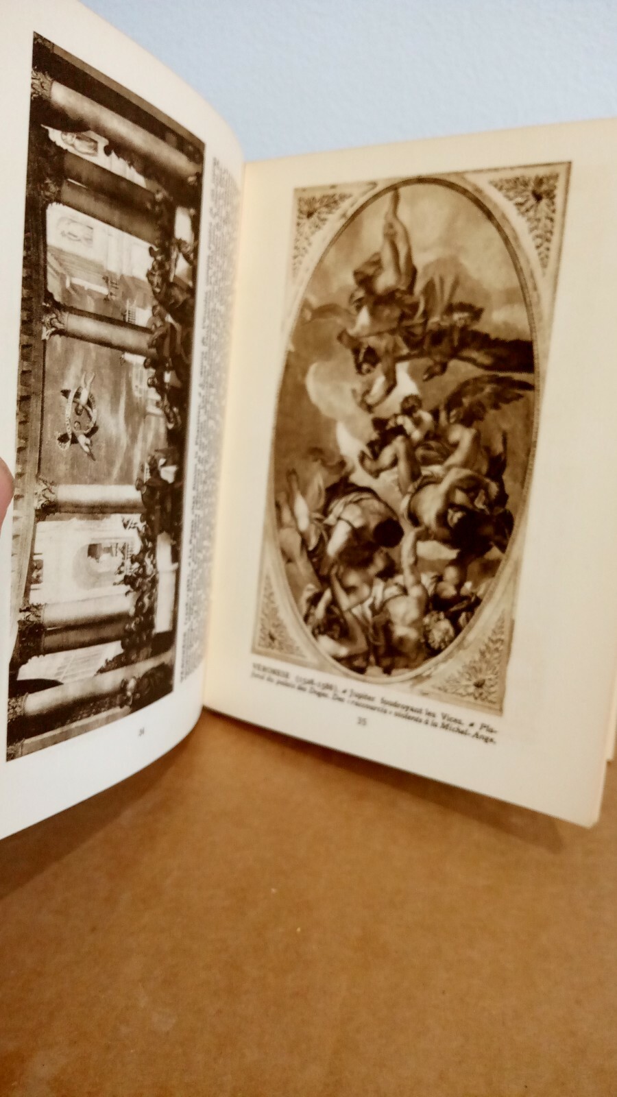 Les Plus Beaux Tableaux du Louvre ( Hachette 1929) 246 gravures en Noir & Blanc
