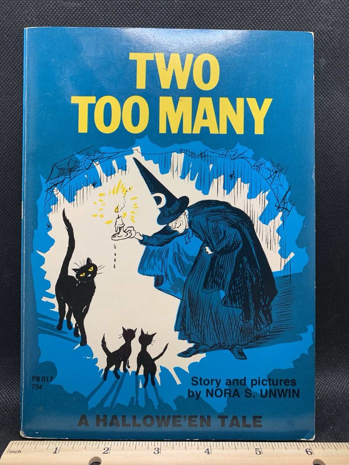 Vintage Two Too Many Nora Unwin Halloween Black Cat Book 1st Printing 1962 1972