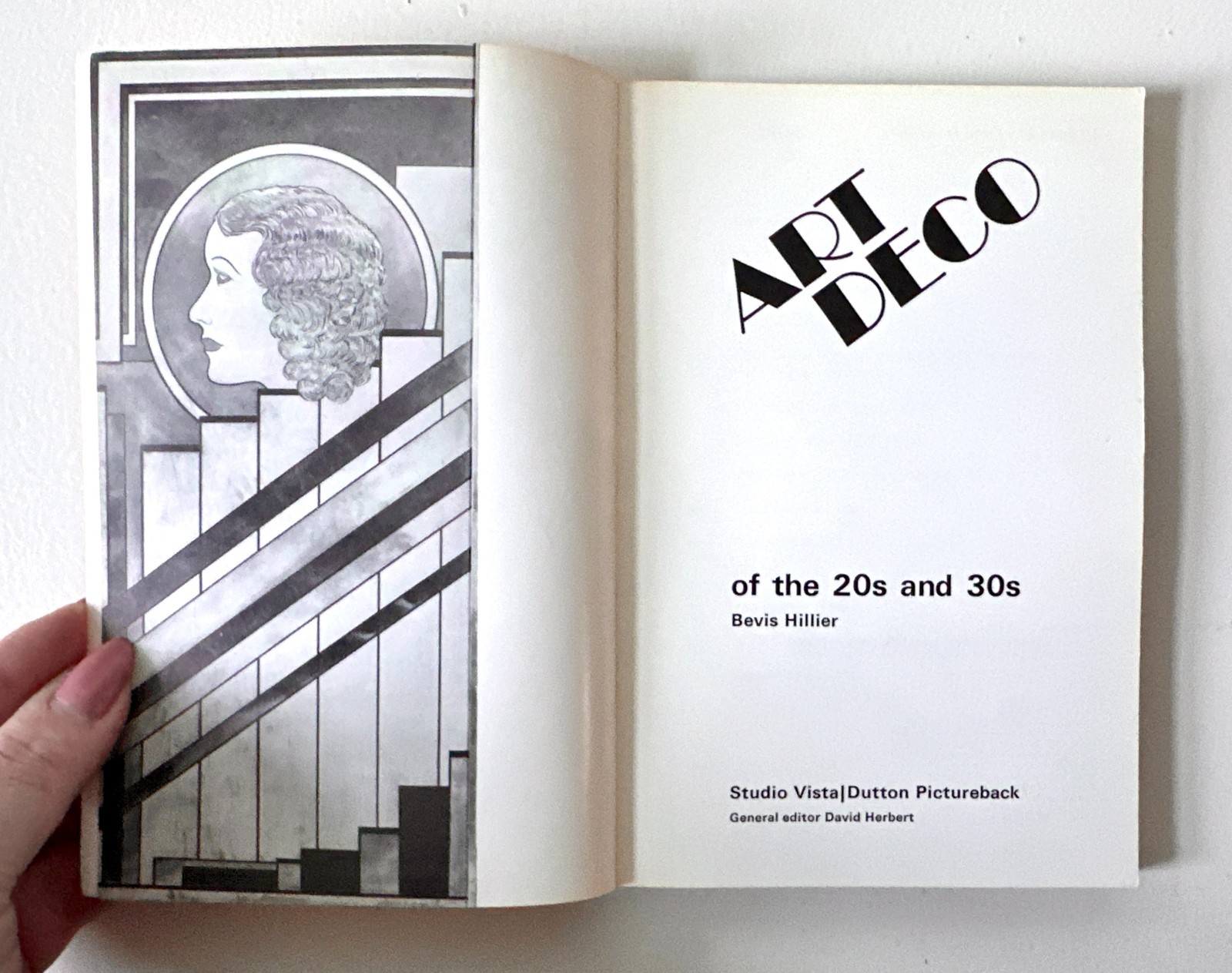 Art Deco of the 20s & 30s Bevis Hillier 1968 Vintage Design Architecture Book