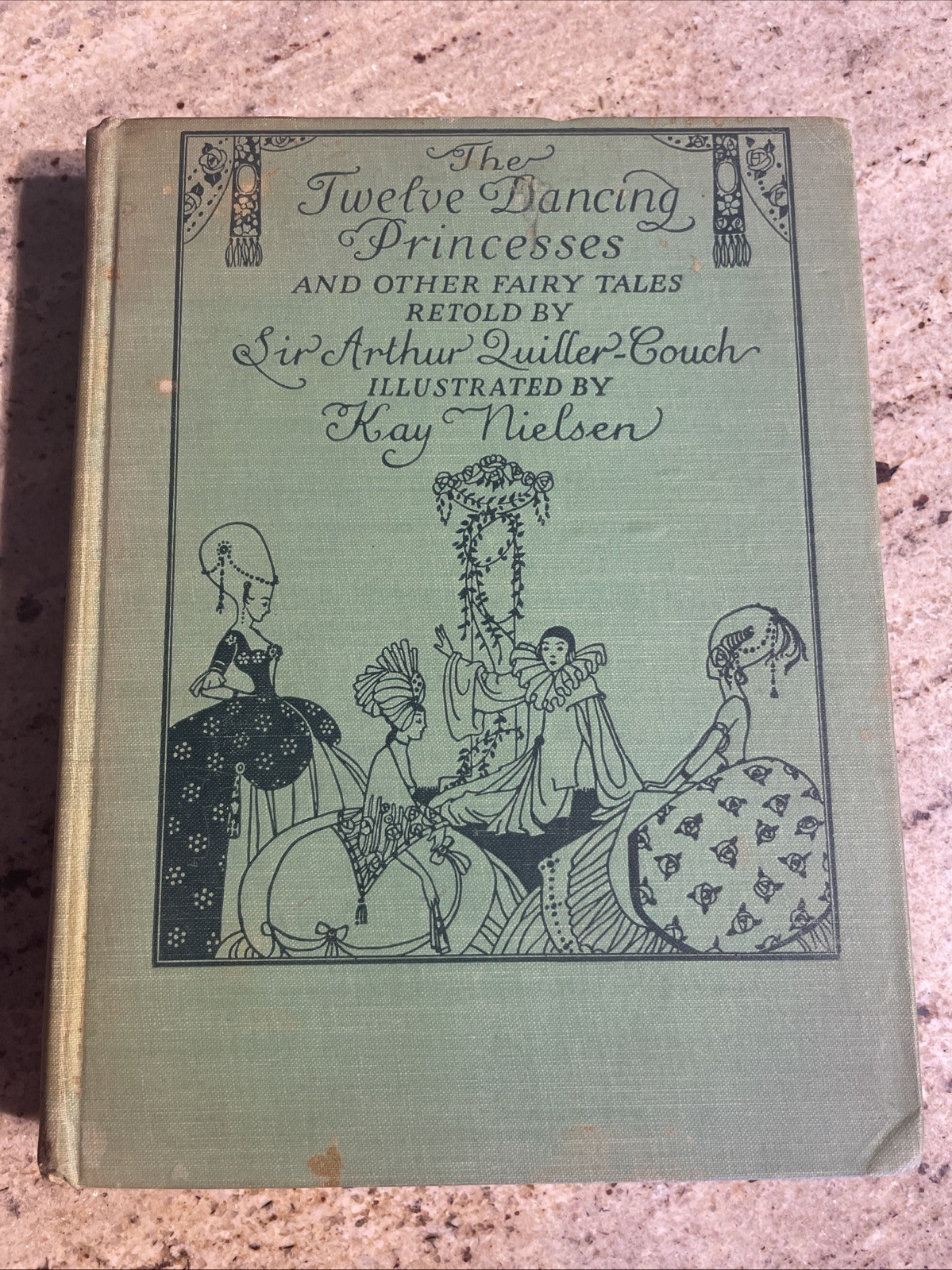 The Twelve Dancing Princesses & Other Fairy Tales Sir Arthur Quiller-Couch 1930
