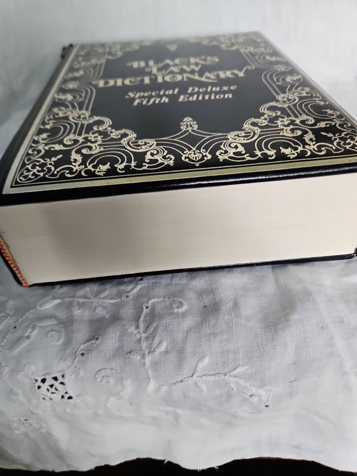 Black’s Law Dictionary Special Deluxe Fifth Edition Padded Hardcover 1979