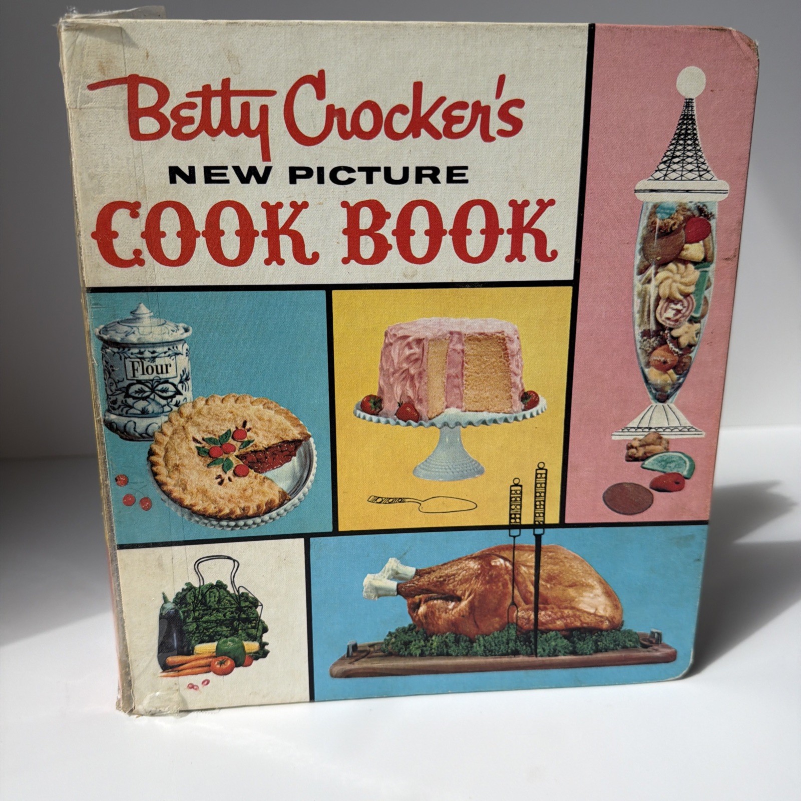 Betty Crocker’s New Picture Cook Book Ring Binder 1961 1st Edition 6th Printing