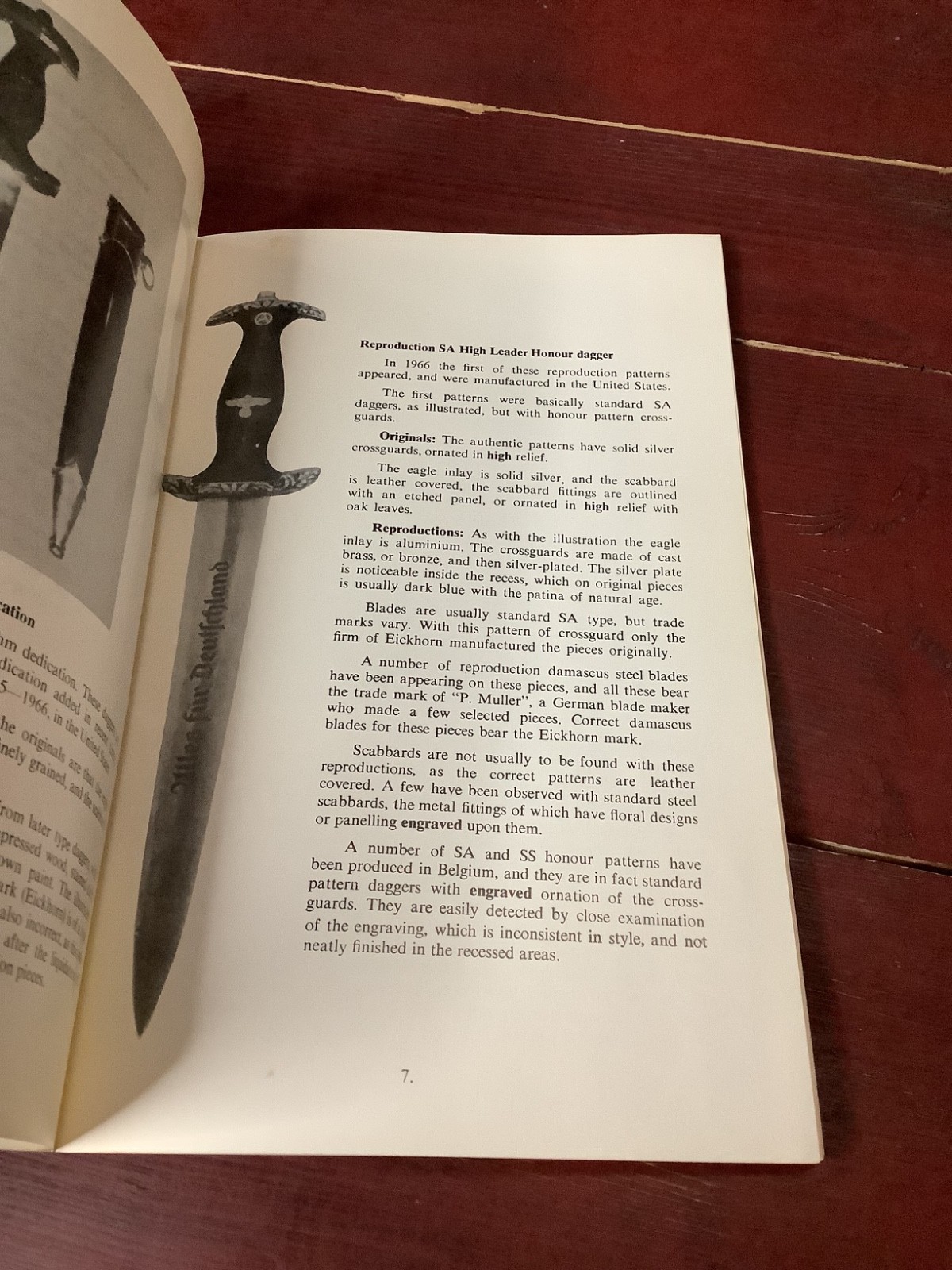 Bluebook of Identification of Reproduction Nazi Edged Weapons. McFarlane.1969 PB