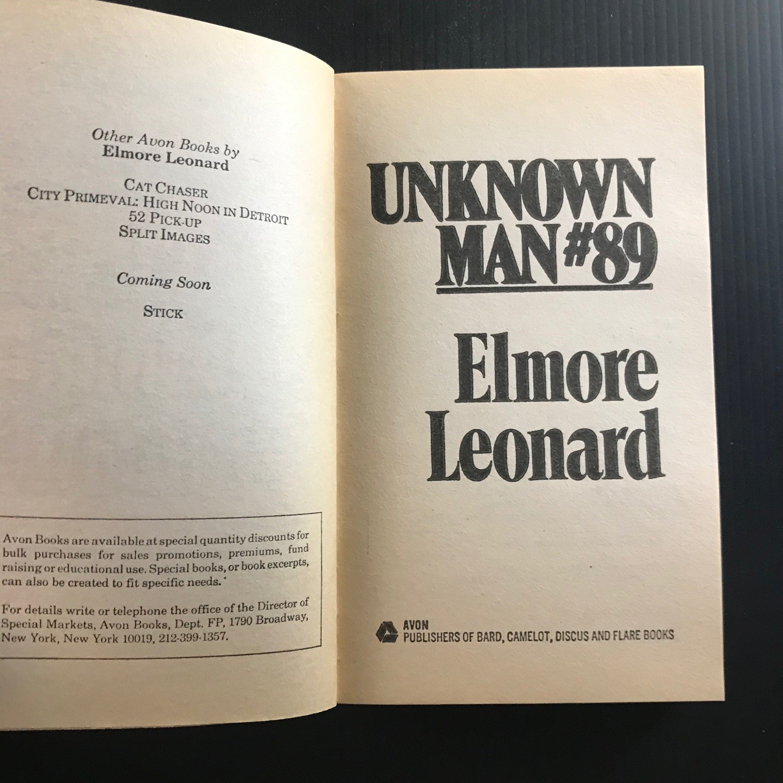 Unknown Man #89 Elmore Leonard 1st Avon Printing 1984 Thriller Suspense