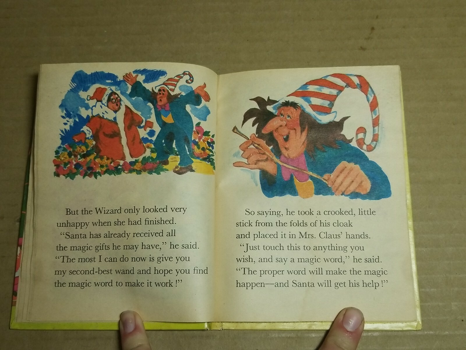 1977 Rand McNally Junior Elf Book A Thousand Candy Santas by Daphne Hogstrom