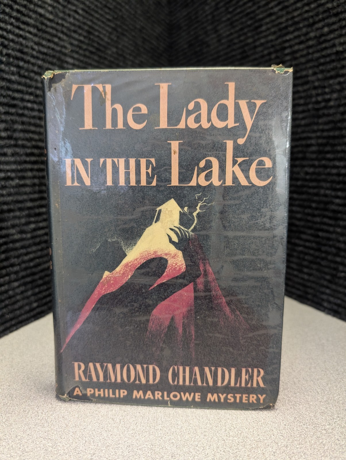 The Lady in the Lake Raymond Chandler Grosset & Dunlap Dust Jacket 1943 Vintage