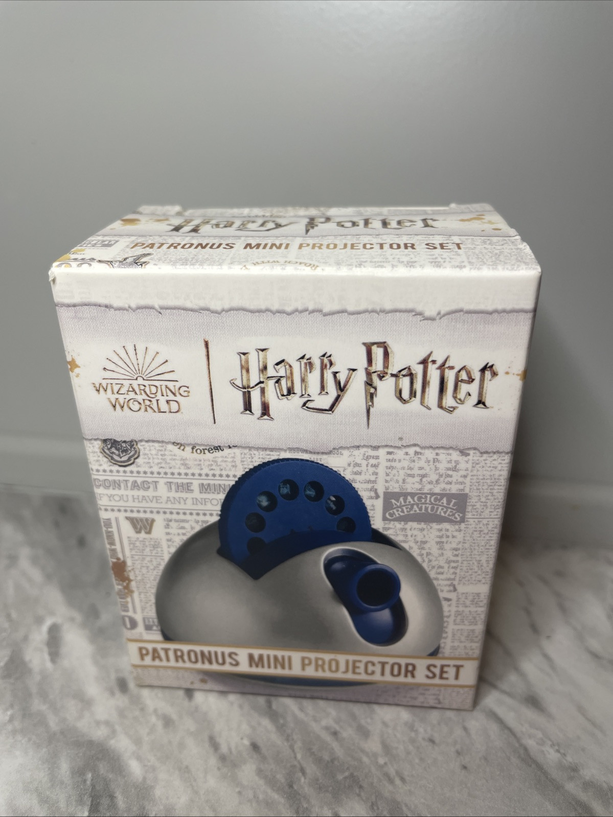 Harry Potter Patronus Mini Projector Set ISBN 978-0-7624-7958-0