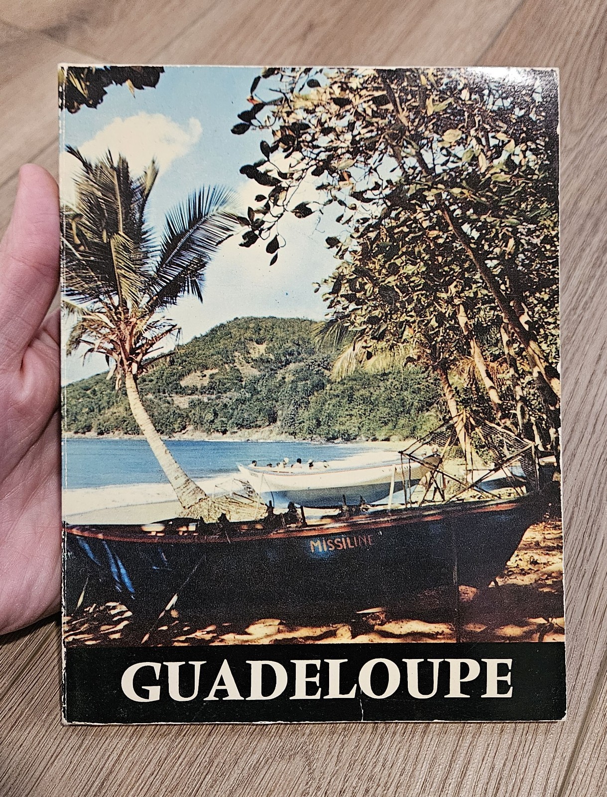 Vintage Guadeloupe History and Travel Book IRIS Hachiette Antilles 1974 (French)