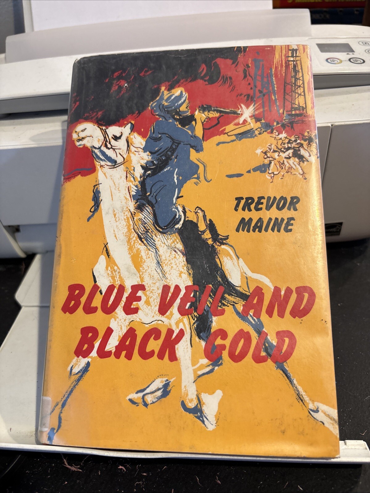 Blue Veil and Black Gold – Maine, Trevor – 1961 Odhams Press Ltd HC W/DJ