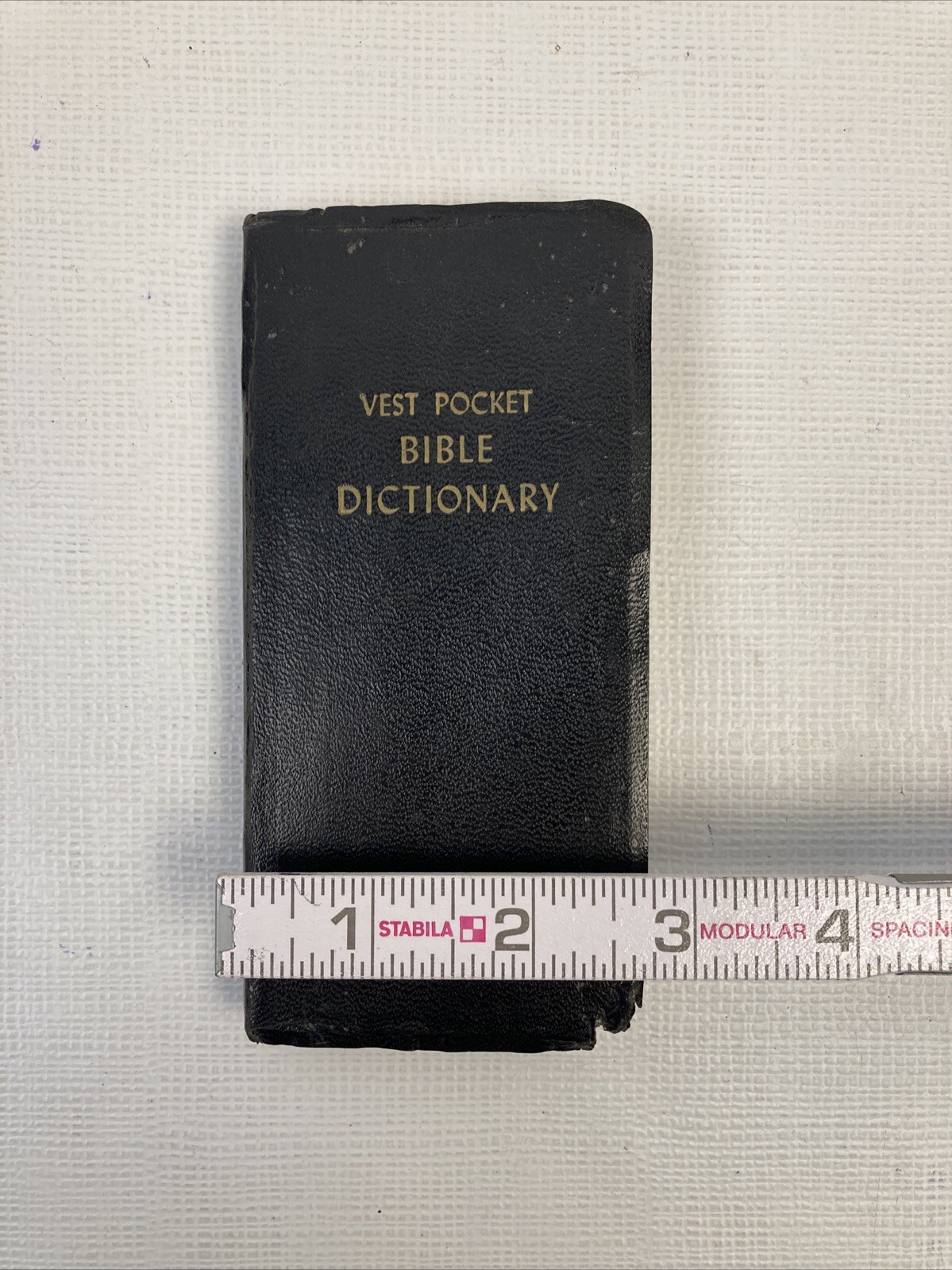 1958 Vest Pocket Bible Dictionary- Leatherette Cover – James P. Boyd