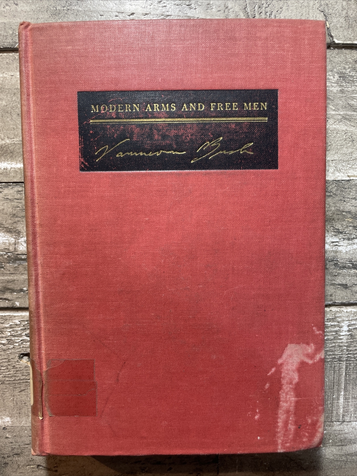 1949 Antique Science In Gov./Democracy Book „Modern Arms & Free Men“