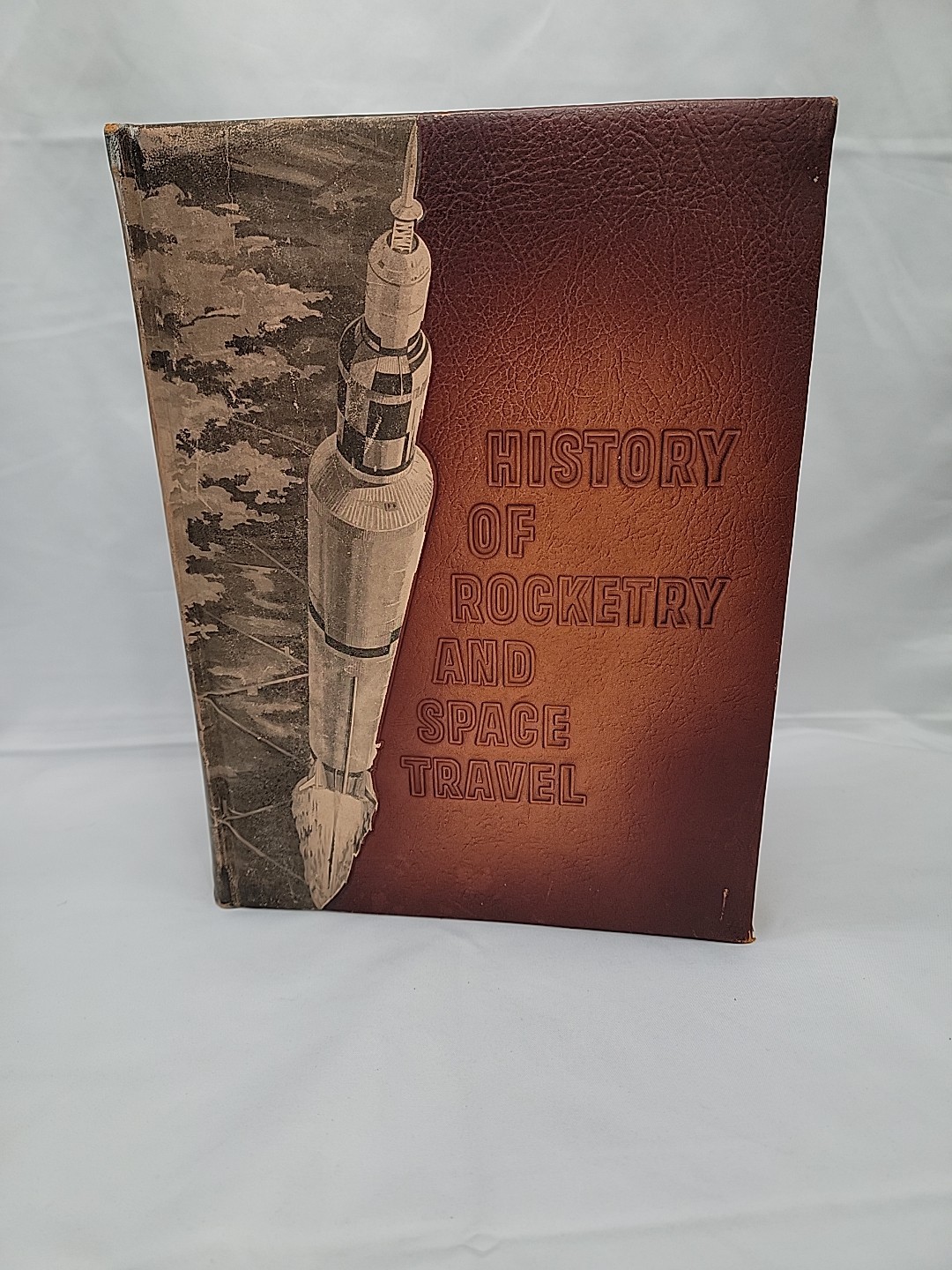 History of Rocketry and Space Travel by Wernher von Braun (1966, HC, Leather)