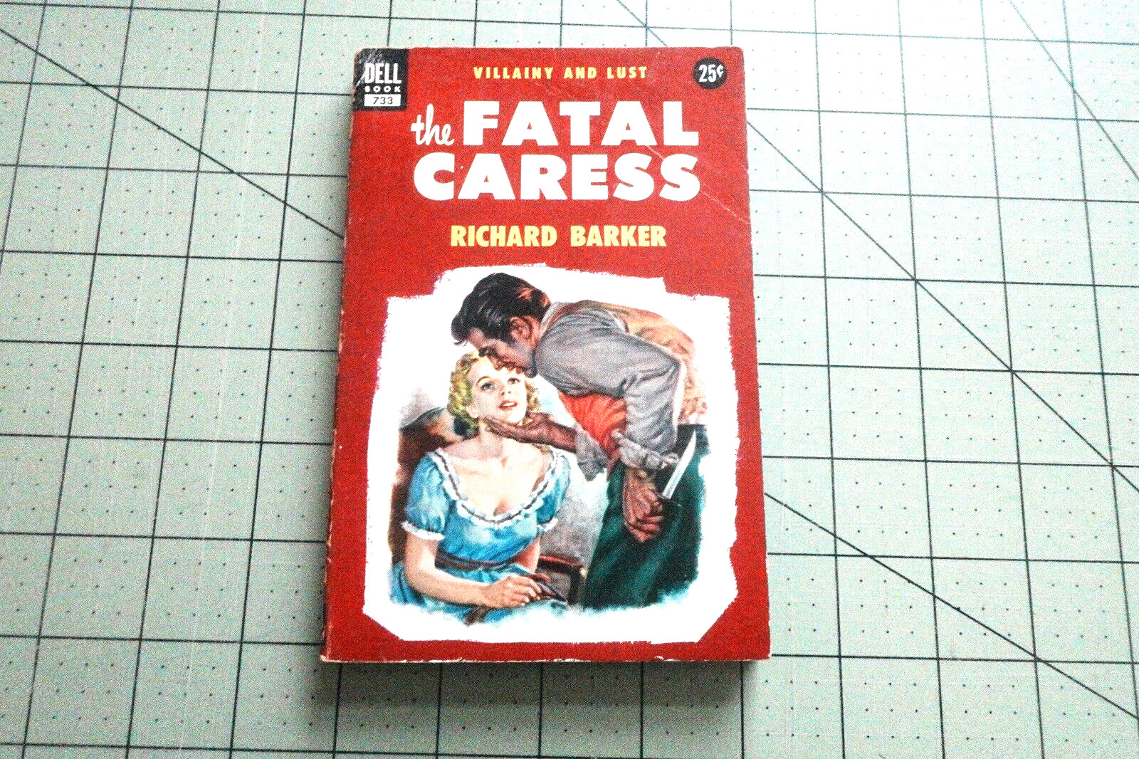 THE FATAL CARESS BY RICHARD BARKER VINTAGE DELL BKS TRUE CRIME PB GGA COVER