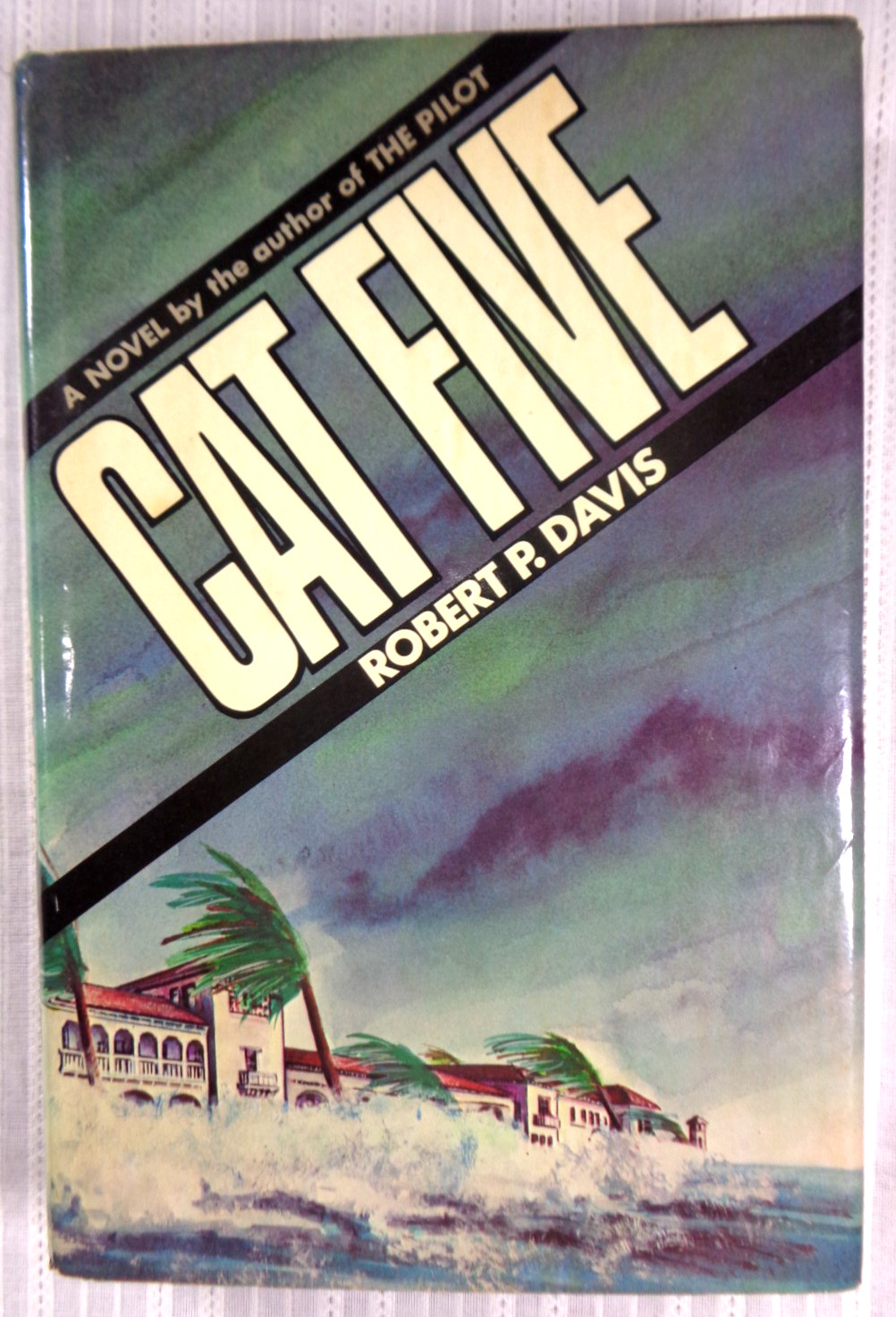 Cat Five by Robert P. Davis HC/DJ 1977 1st First Edition Palm Beach