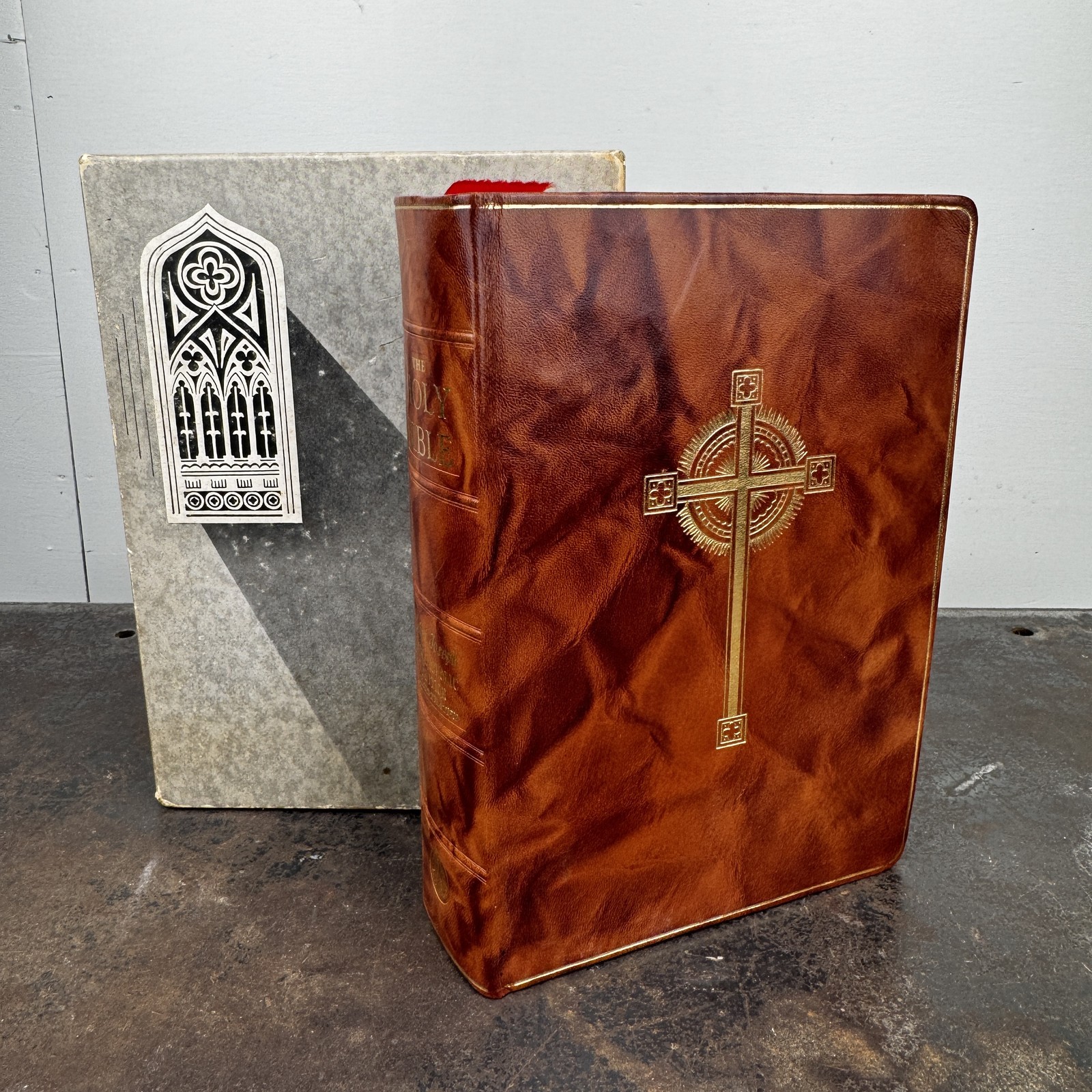 HOLY BIBLE Saint Joseph New Catholic Edition 1962 Catholic Book Pub. LEATHER