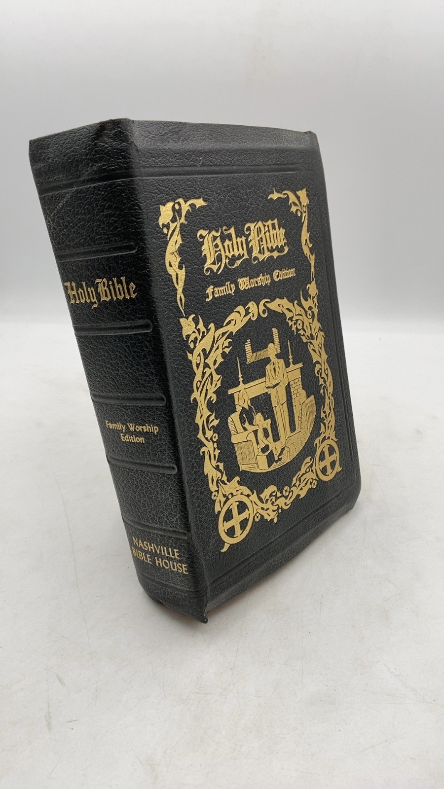 Holy Bible: Authorized King James Version Hardcover Family Worship Edition 1962