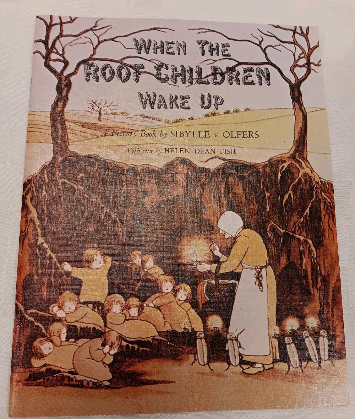 When The Root Children Wake Up By Sibylle v. Olfers, Helen Dean Fish – Bowmar