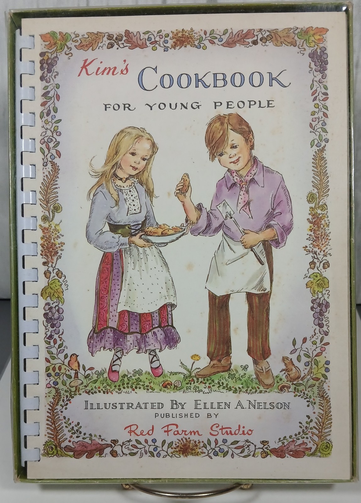Red Farm Studio Kim’s Cookbook for Young People First Edition 1971 Pawtucket, RI