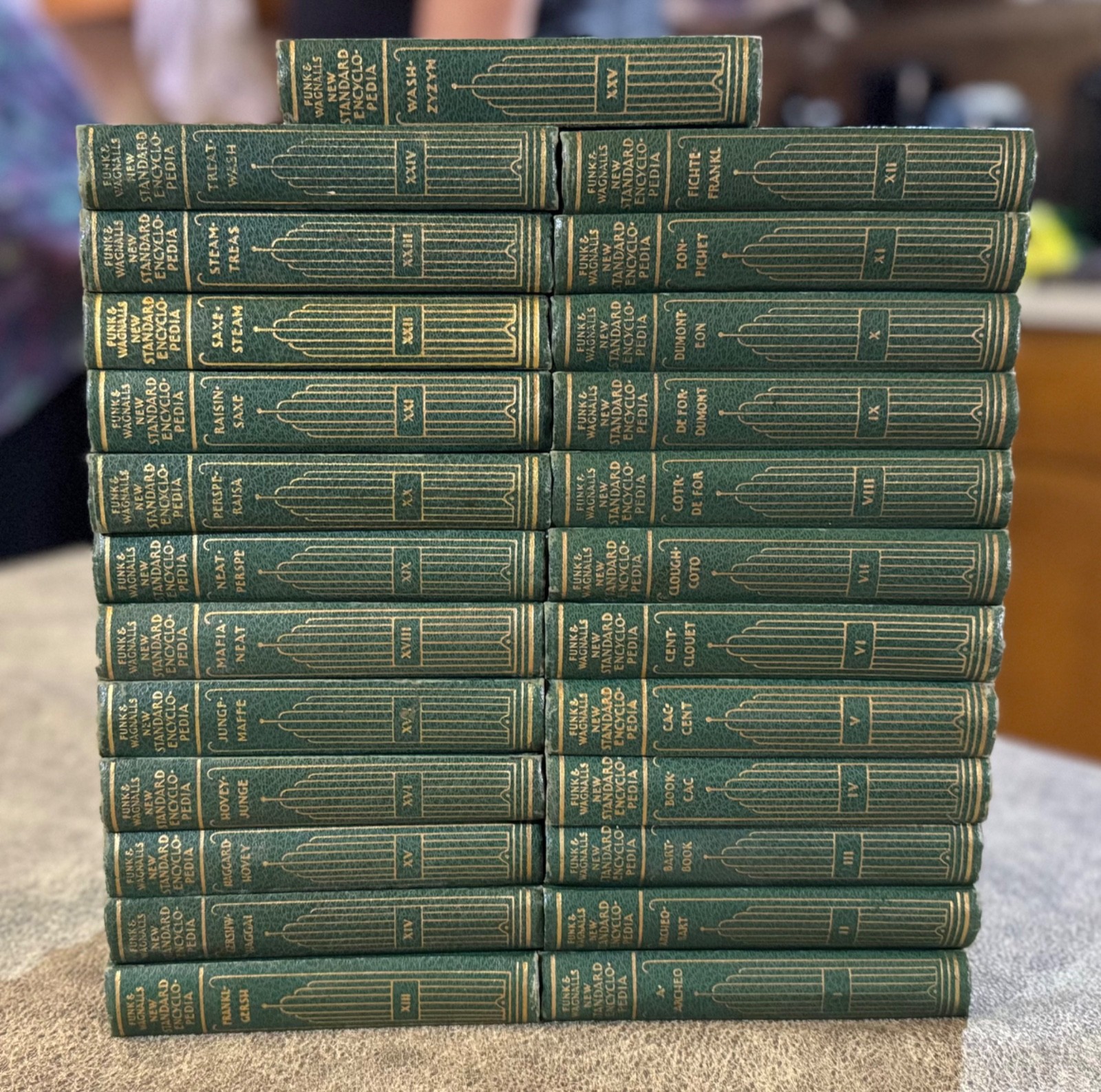Funk & Wagnalls New Standard vintage ENCYCOPEDIA set 1-25 green hardcover 1931
