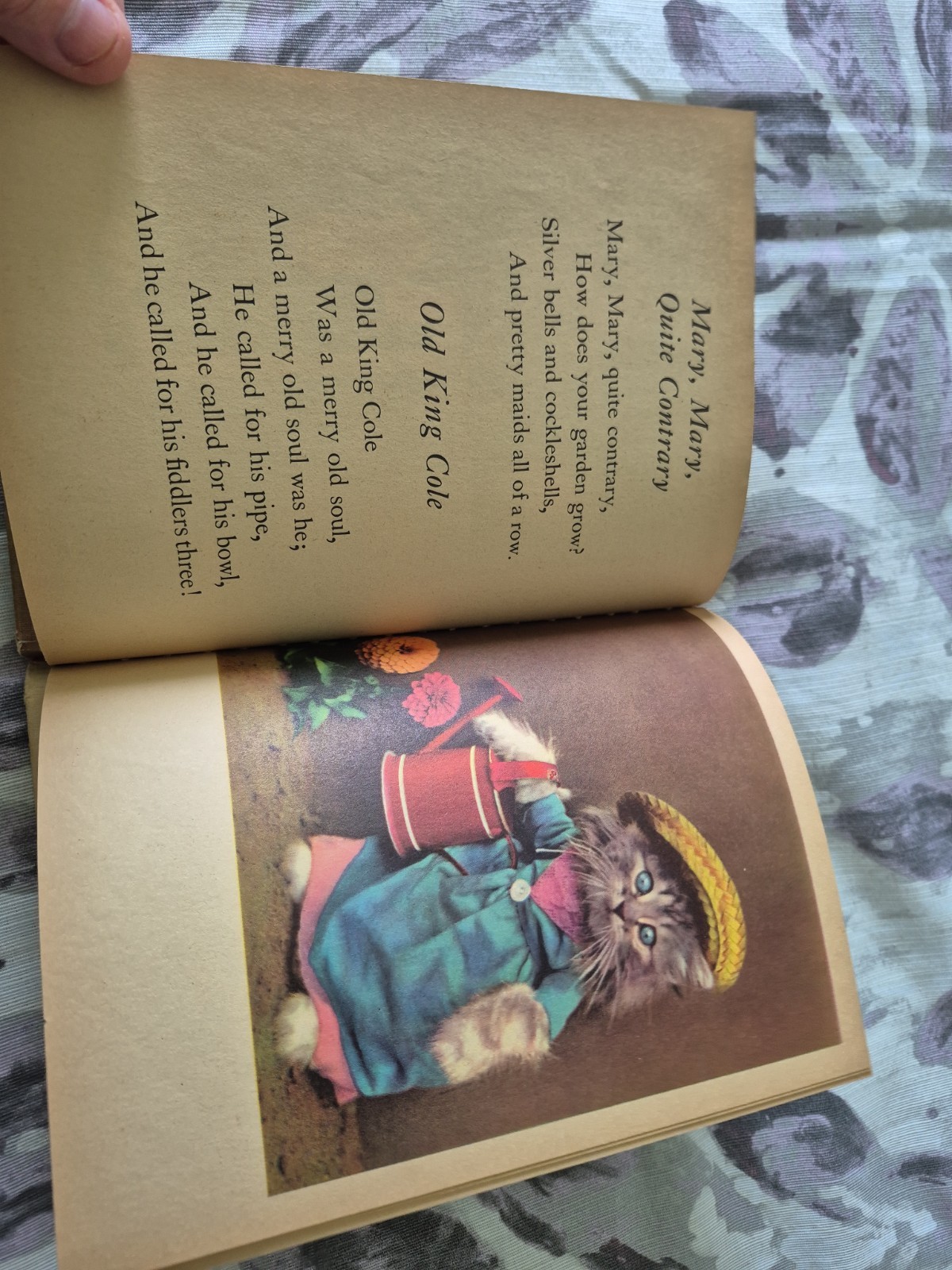 Vintage The Little Kittens Nursery Rhymes 1941 Rand McNally Elf Book