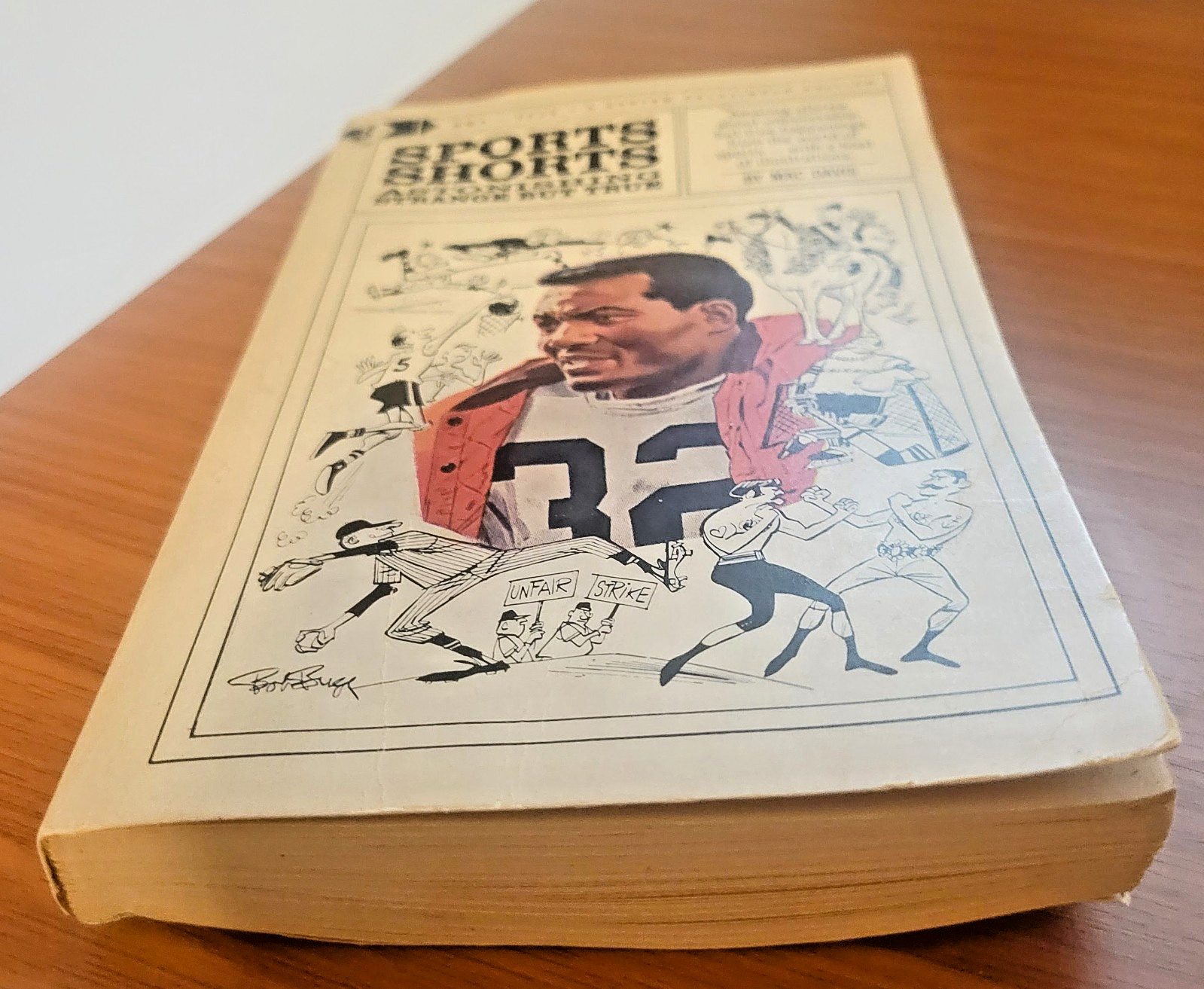 1966 Sports Shorts Mac Davis Bantam 8th Print Paperback Vintage Jim Brown Cover